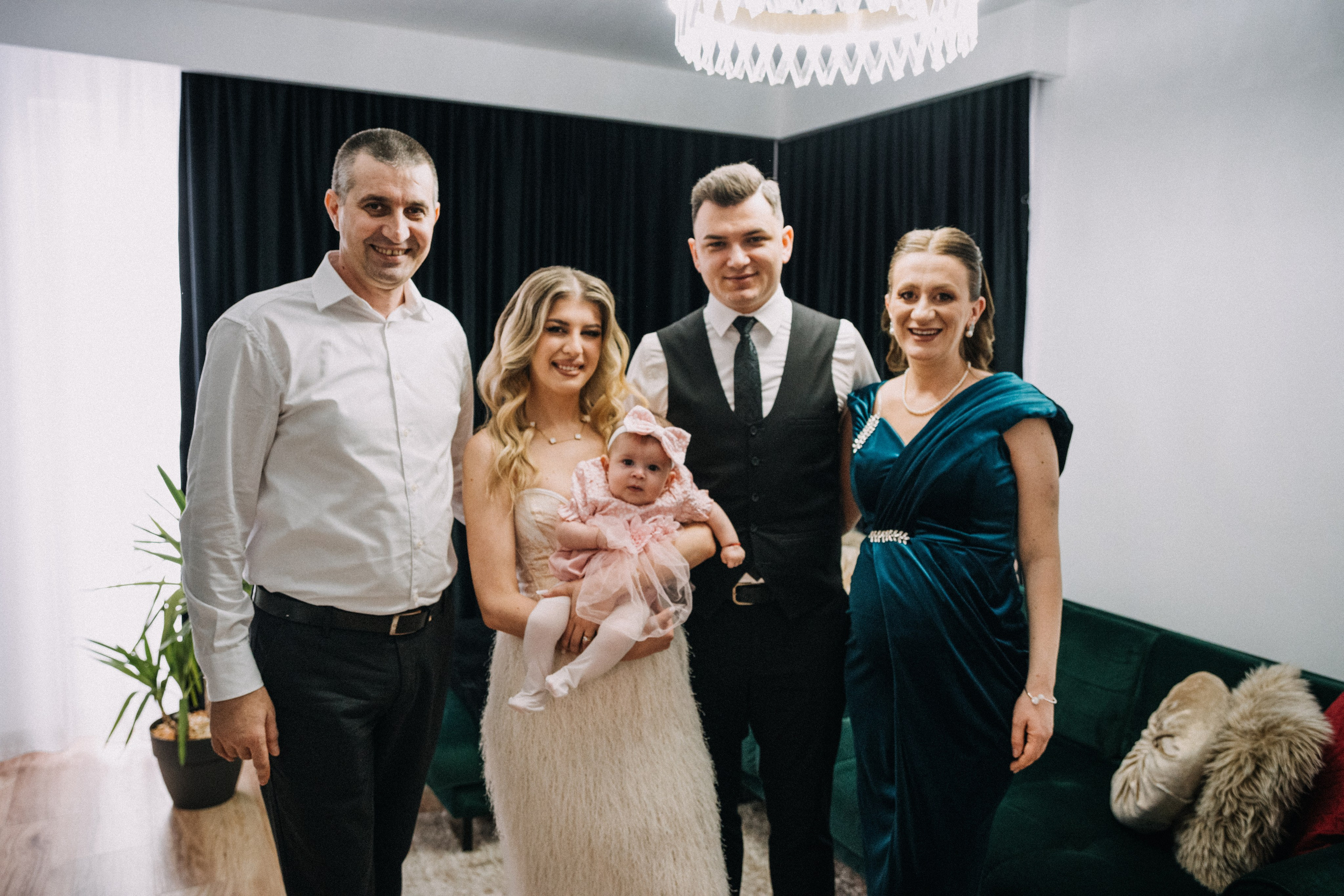 Botez Daisy Elisa. Fotograf Nuntă & Familie în Brașov | Miruna Danet Photography