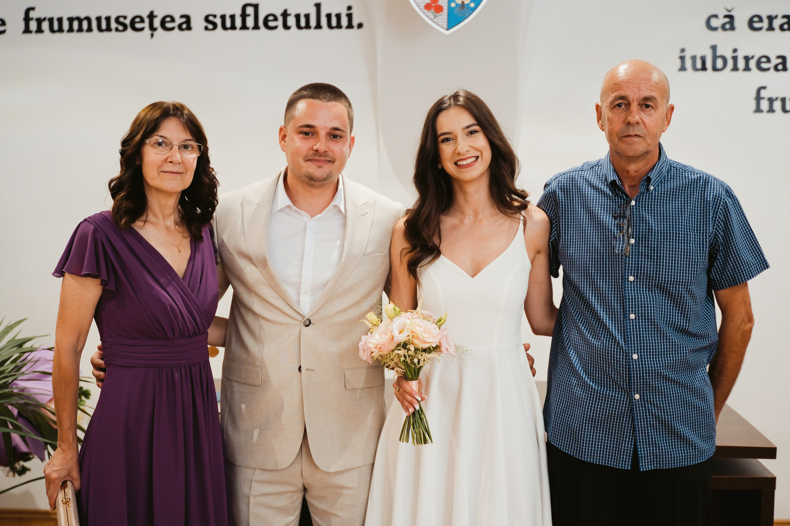 DIANA SI ALEX — CUNUNIE CIVILA. Fotograf Nuntă & Familie în Brașov | Miruna Danet Photography