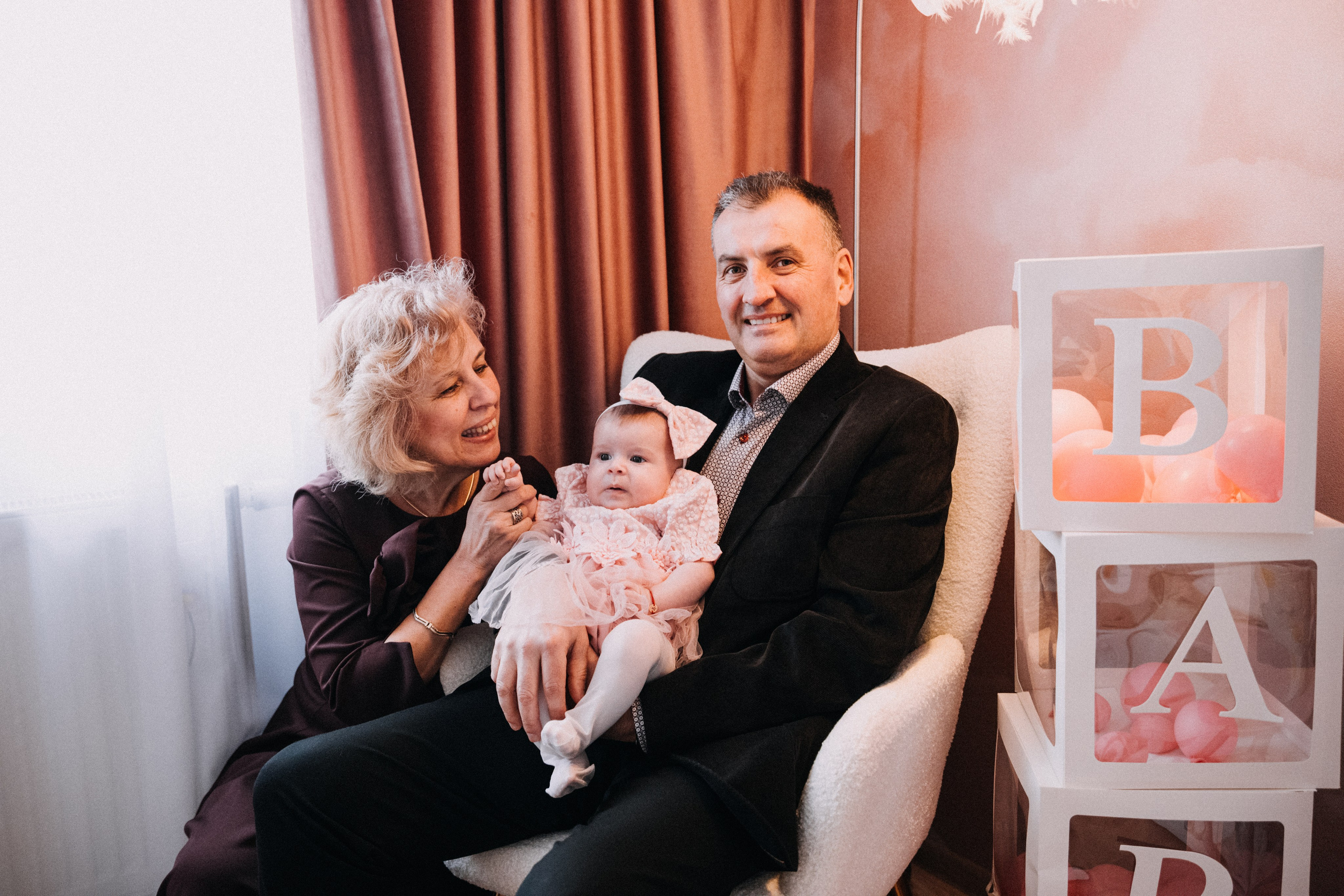 Botez Daisy Elisa. Fotograf Nuntă & Familie în Brașov | Miruna Danet Photography