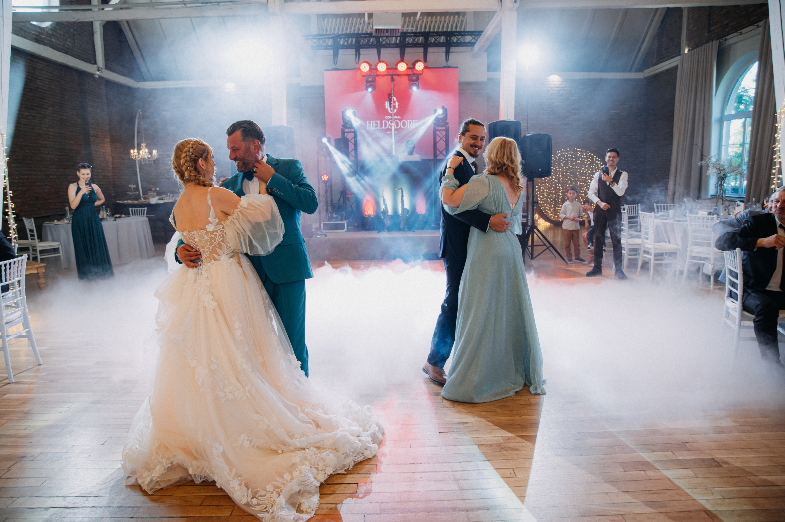 Sorin si Luiza. Fotograf Nuntă & Familie în Brașov | Miruna Danet Photography