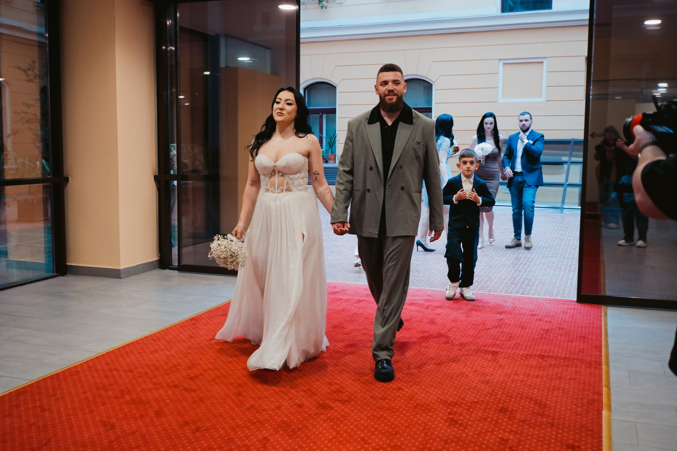 Alex si Mara. Fotograf Nuntă & Familie în Brașov | Miruna Danet Photography