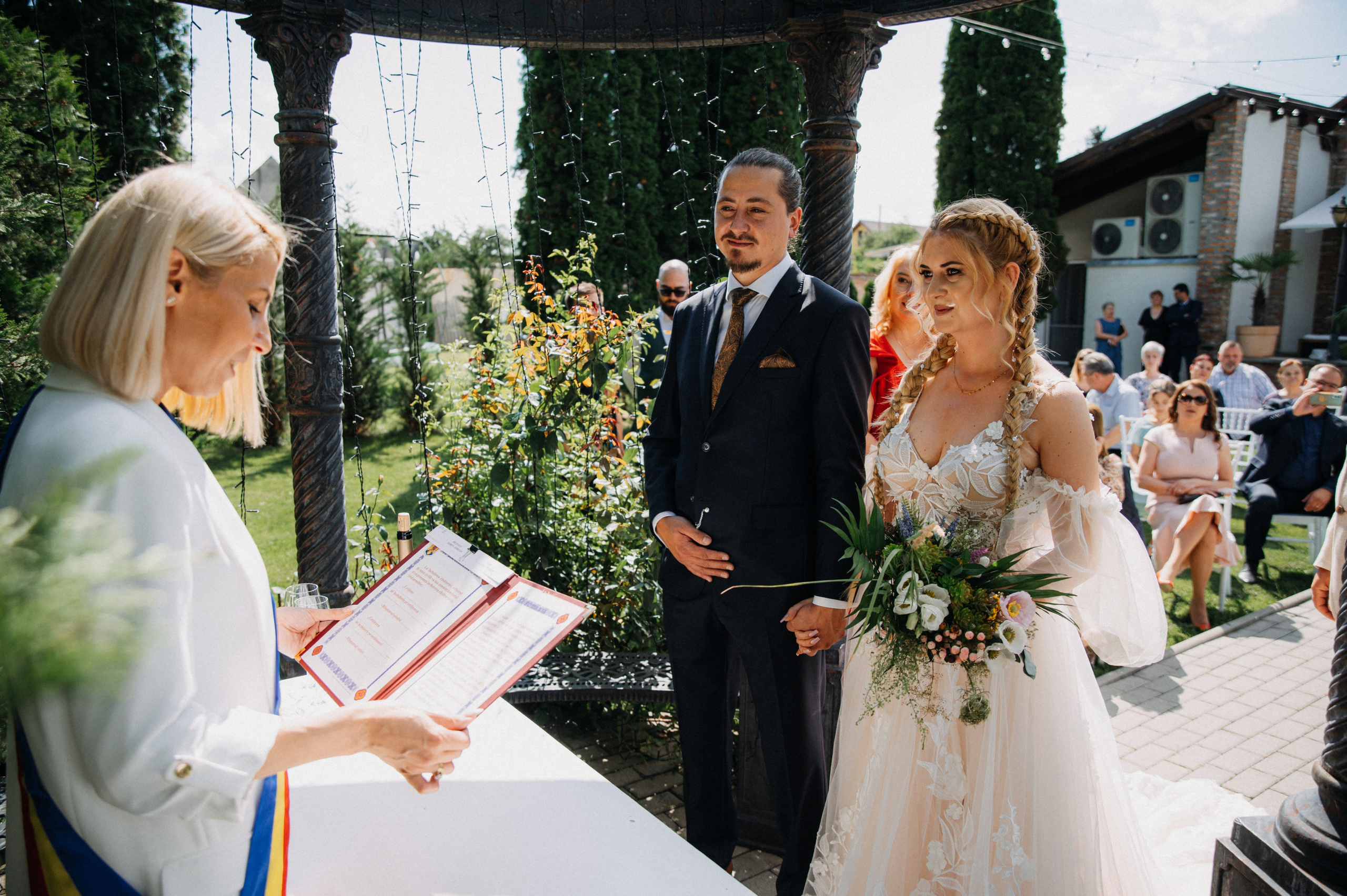 Sorin si Luiza. Fotograf Nuntă & Familie în Brașov | Miruna Danet Photography