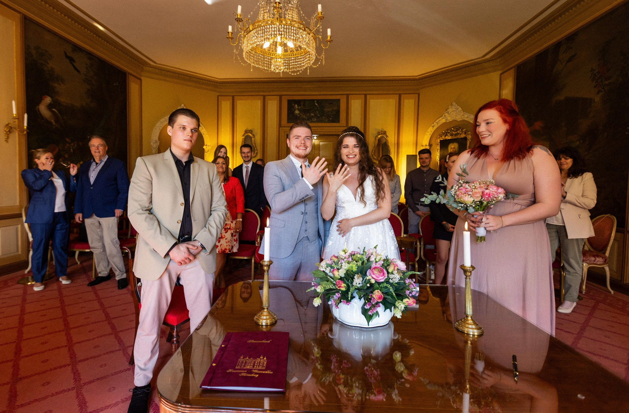 Hochzeitsfotografie von Sara und Marco im Schloss Arensburg. Hochzeitsfotograf und Hochzeitsvideograf aus Hamburg | Roka21Film