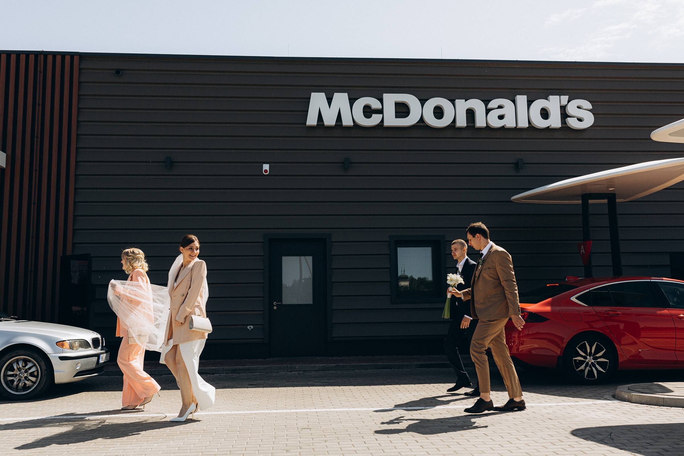 DZELTENAIS VAIRO PRIEKU