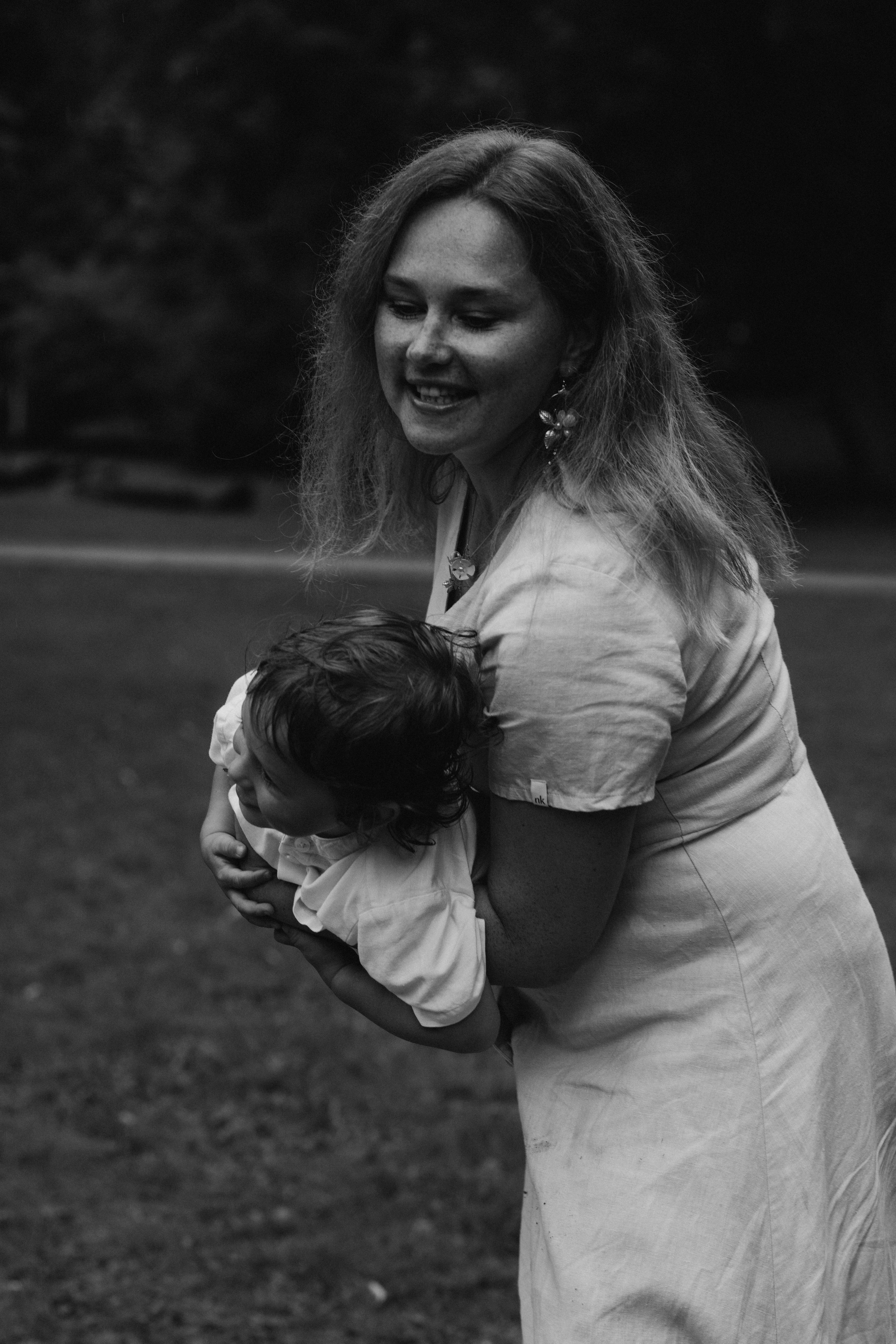 Kaivopuisto. Wedding and potrait photographer in Helsinki Vickan O