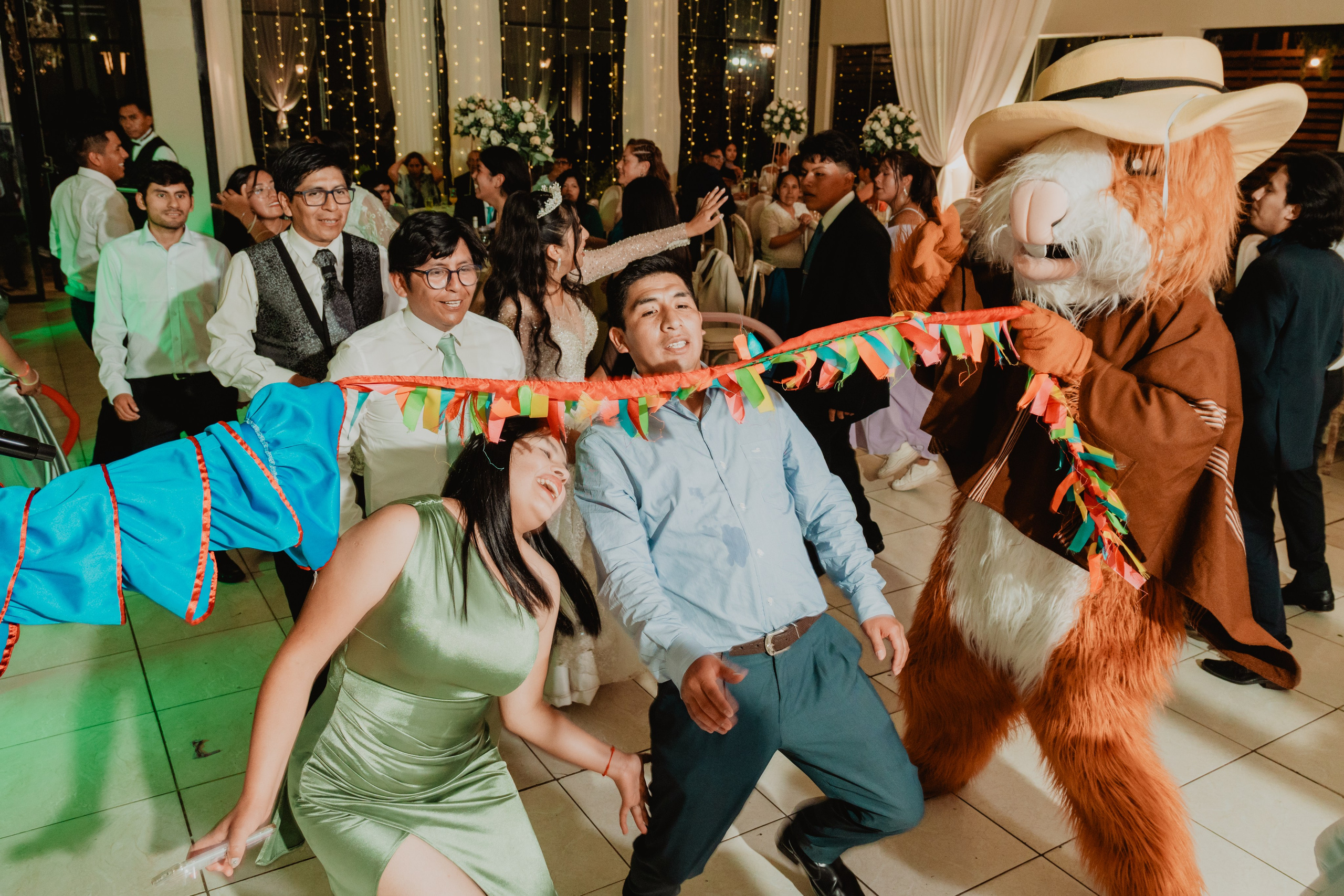 FERNANDO + MARIBEL | BODA RELIGIOSA. Studio KVTA | Fotografía y Video de Bodas en Arequipa