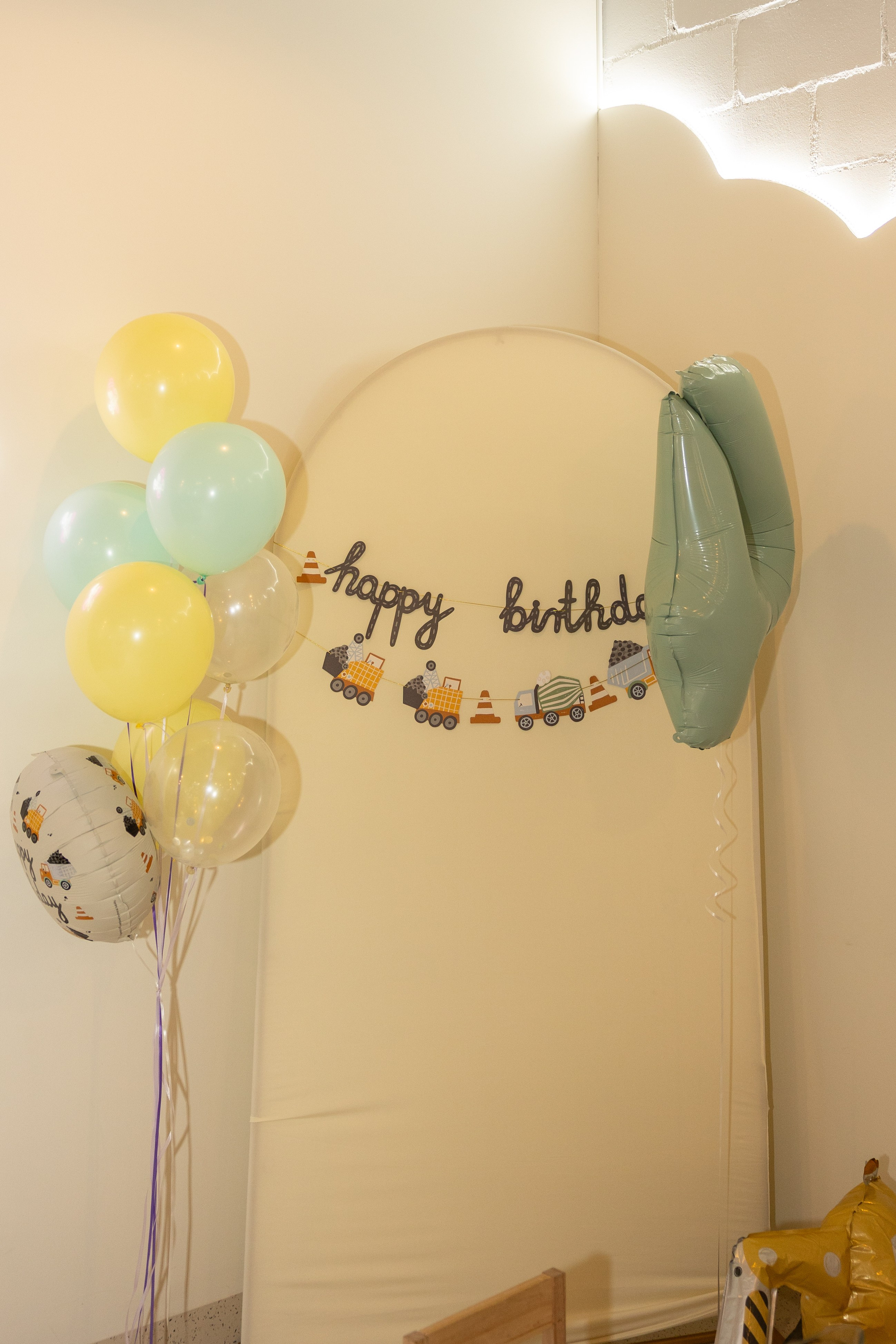 День рождения Артёма 24 января 2026 года. Семейный и детский фотограф в Варшаве Мила Бобровская