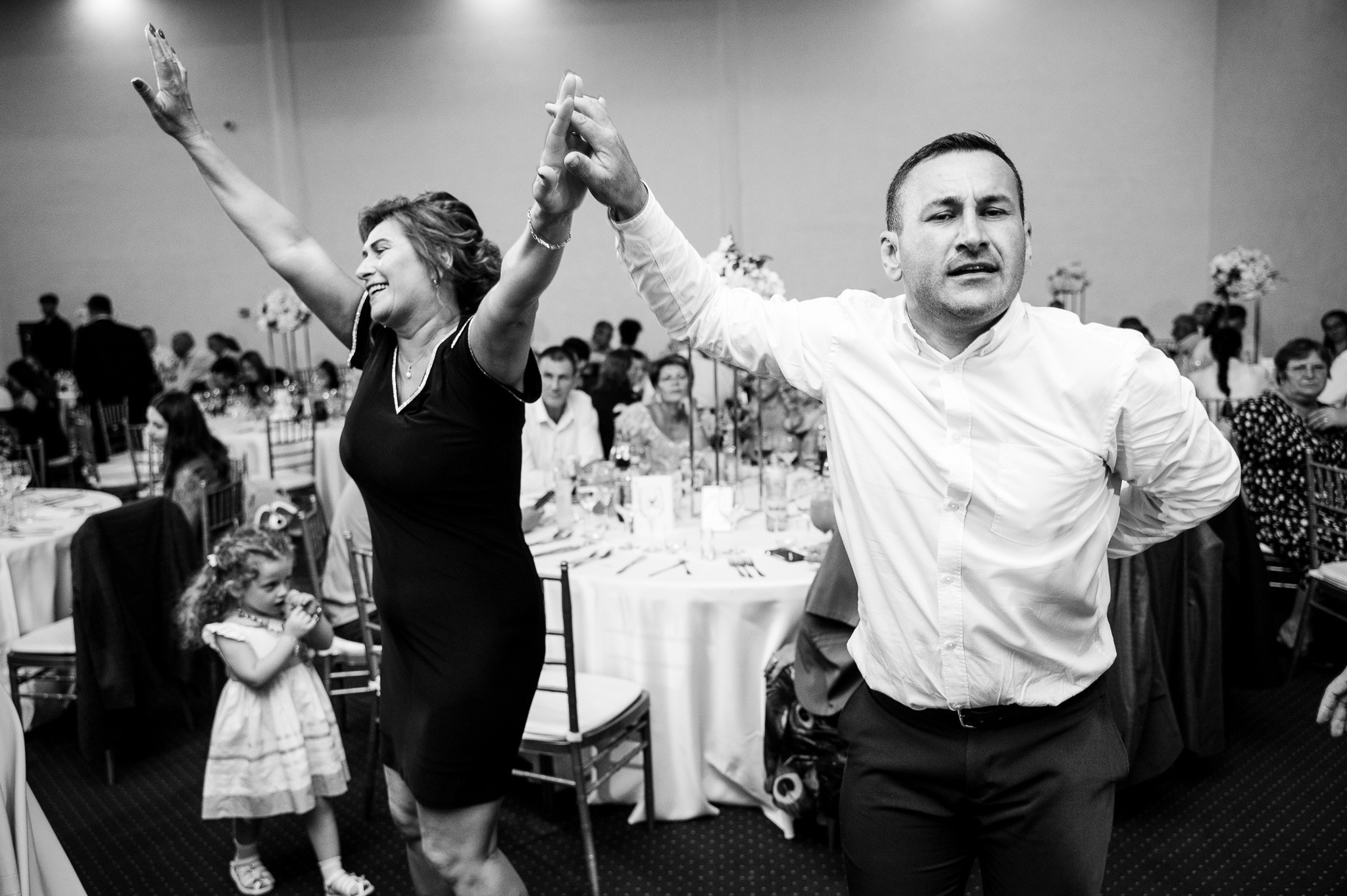 Carmen & Ciprian. Mugurel Olteanu Fotograf