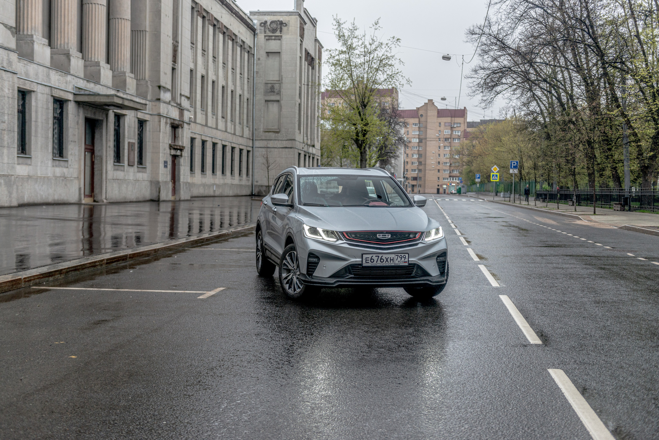 Фотосъемка автомобиля Geely Coolray. ФОТОГРАФ МЕКСИКА КИНТАНА-РОО