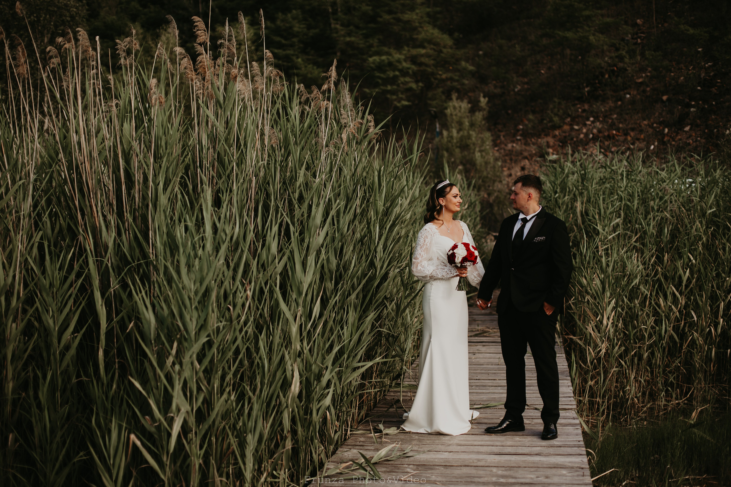 Andra + Doru / Wedding Day. Foto / Video nunta Deva, Hunedoara