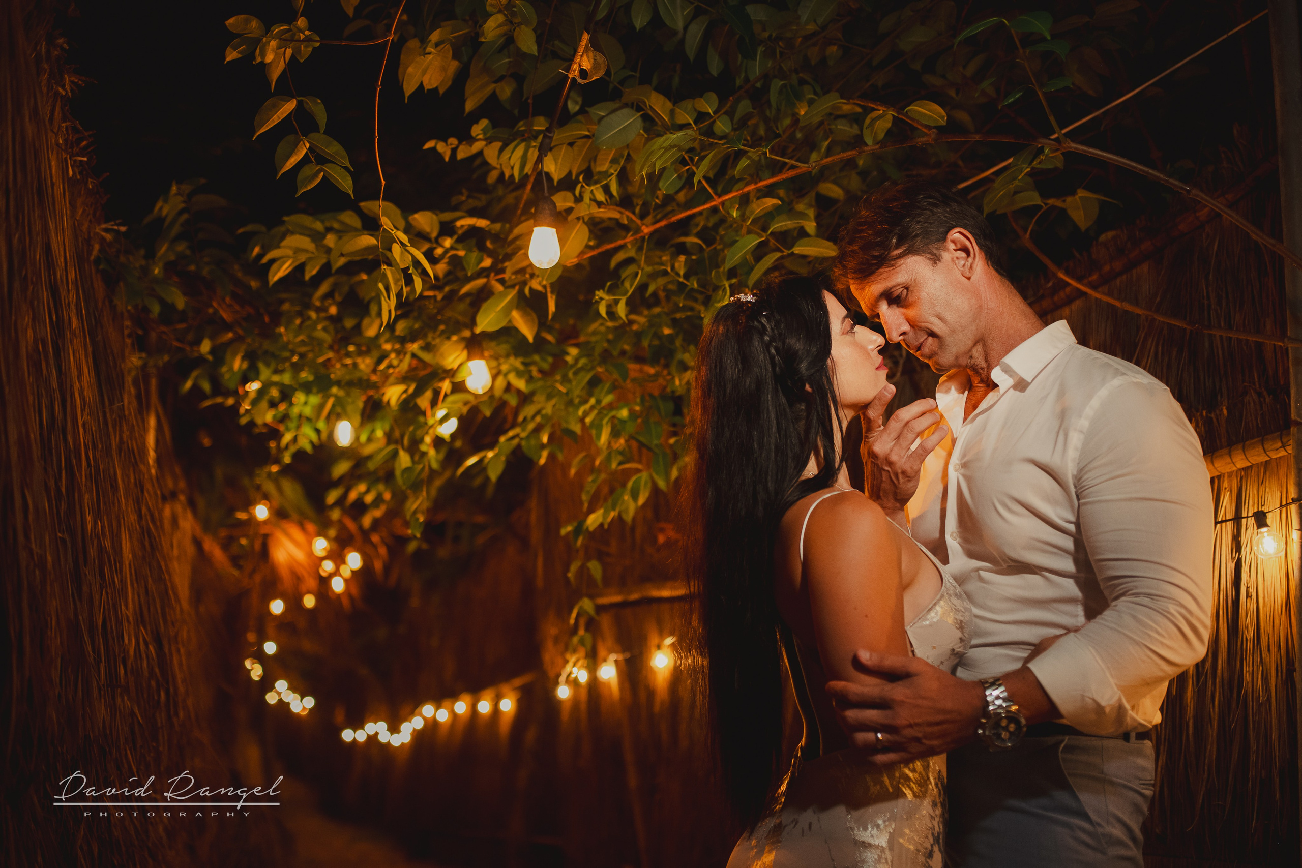 Mayan Weddings. Destination wedding photographer based in Cancun and Riviera Maya with service worldwide