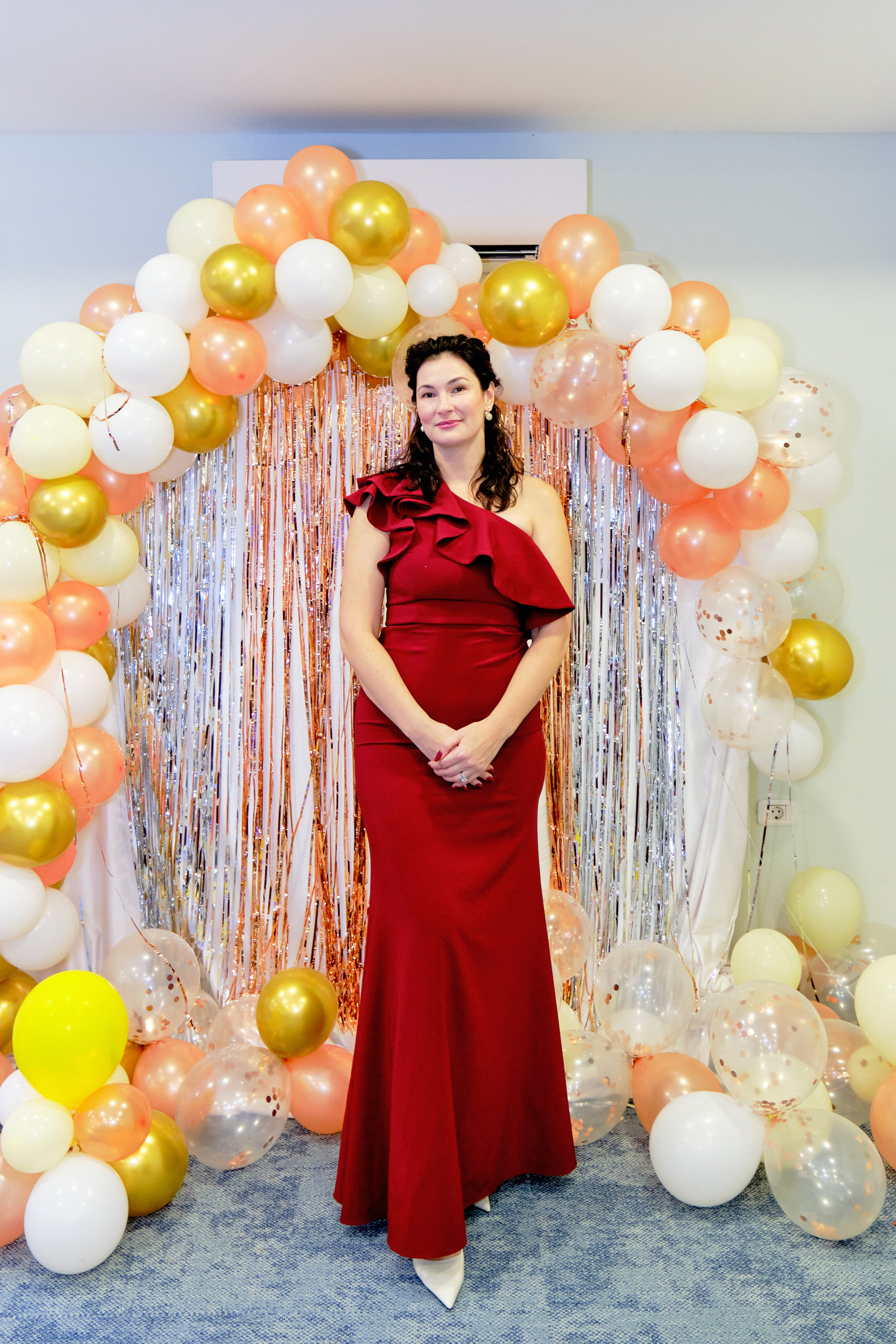 Фоторепортаж з благодійного Новорічного балу у Чорногорії. Портретний фотограф Альона Новгородцева