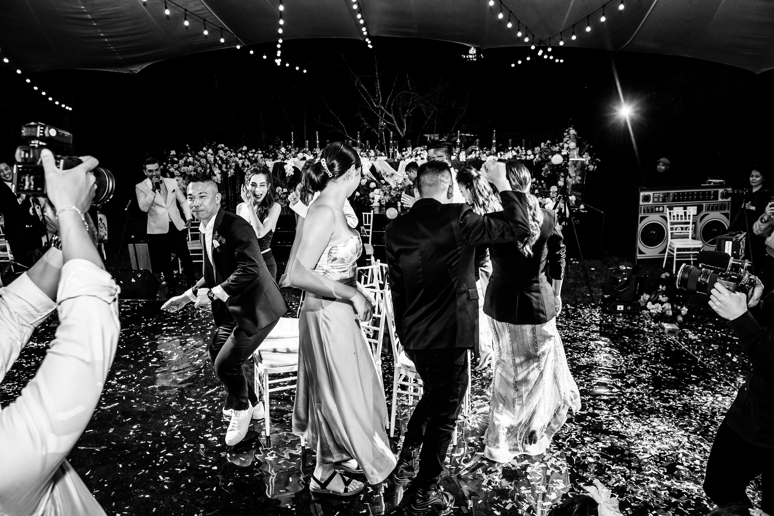 JESSE & MIMI / Destination wedding. Nhiếp ảnh gia đám cưới hàng đầu tại Thành Phố Hồ Chí Minh