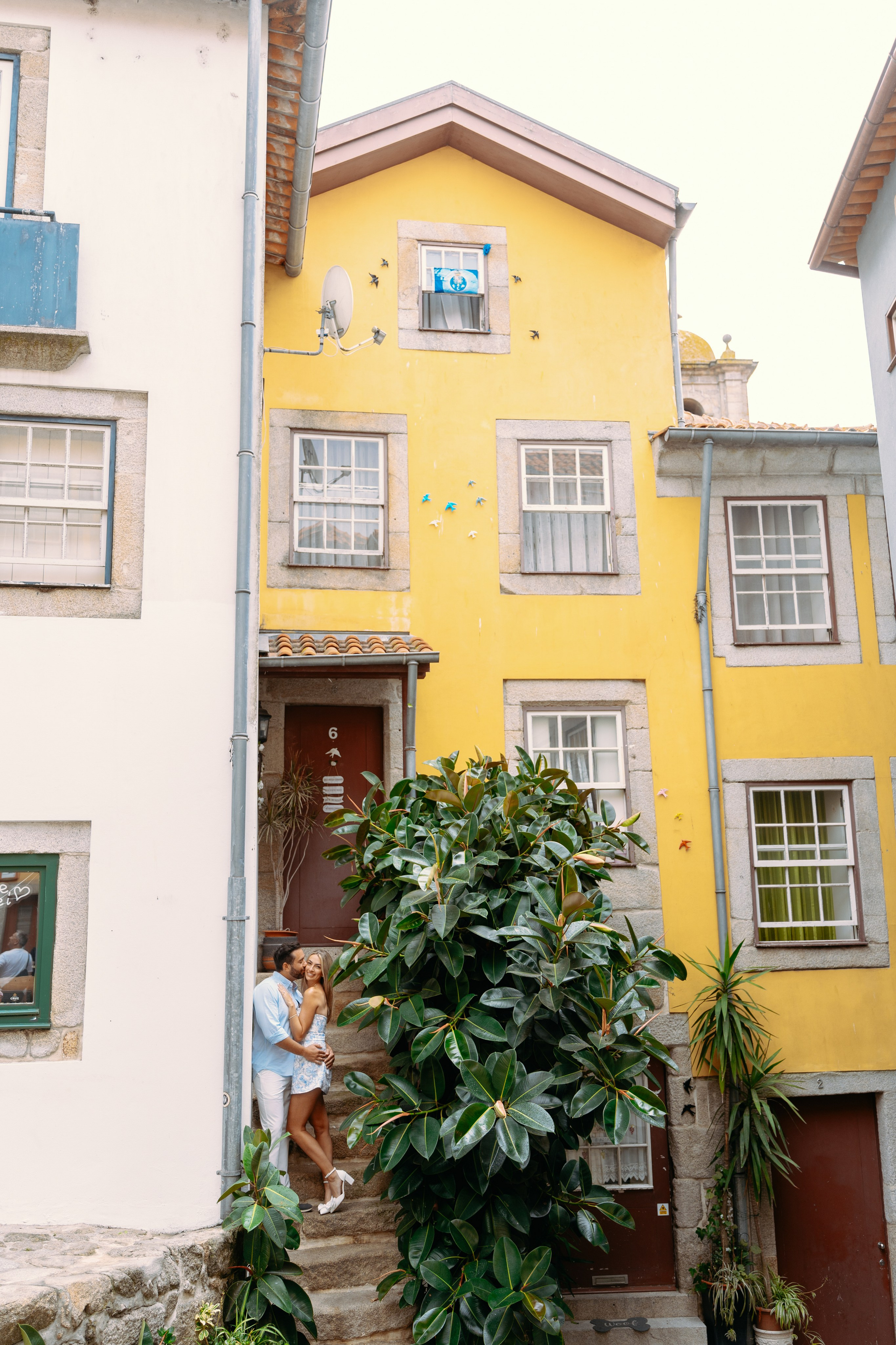 LOVE STORY IN PORTO. Sessões de fotos e vídeos, tours fotográficos em Portugal — WePortugal