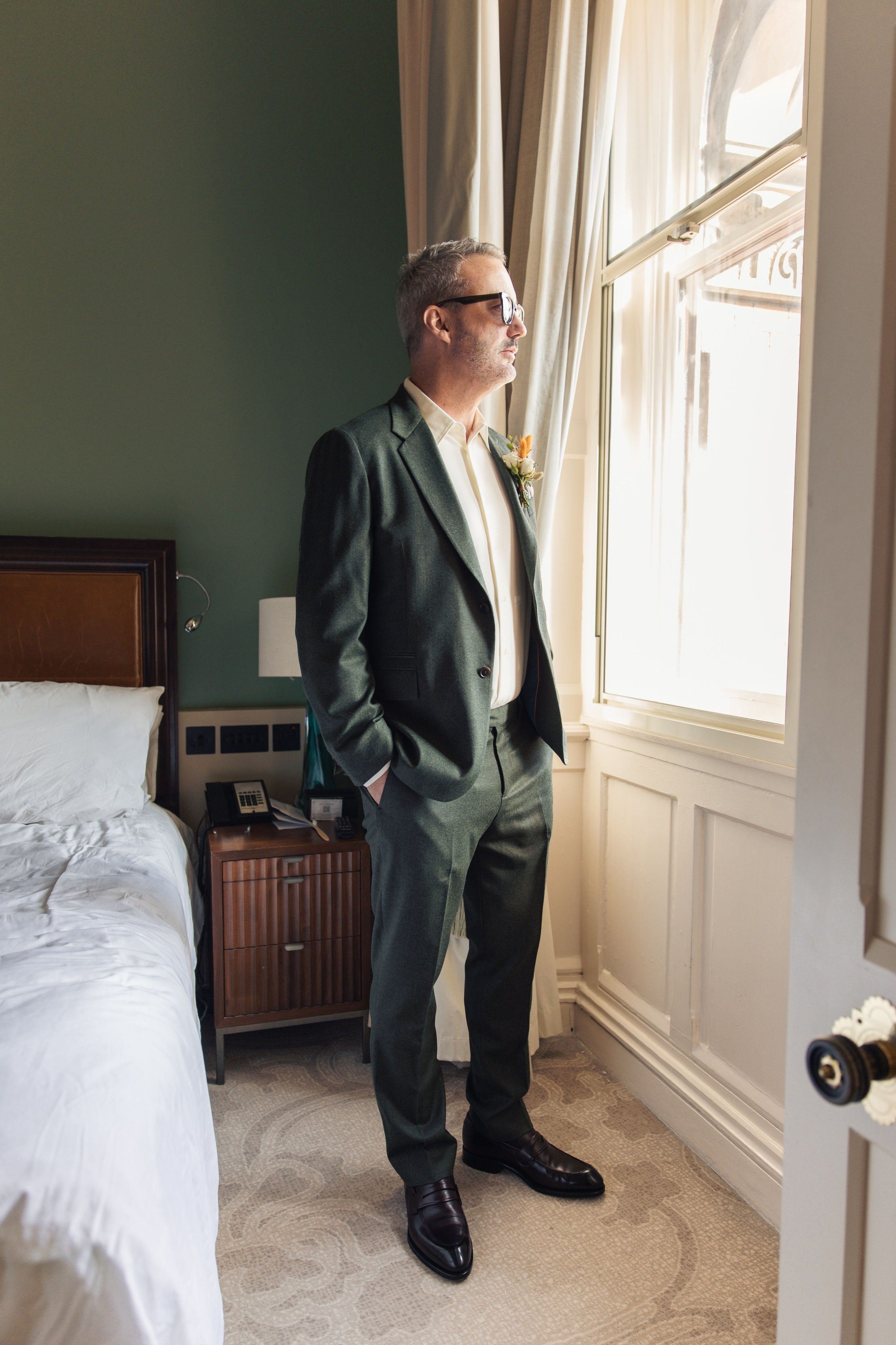 Couples|Elopement|Weddings. PHOTOGRAPHER IN LONDON