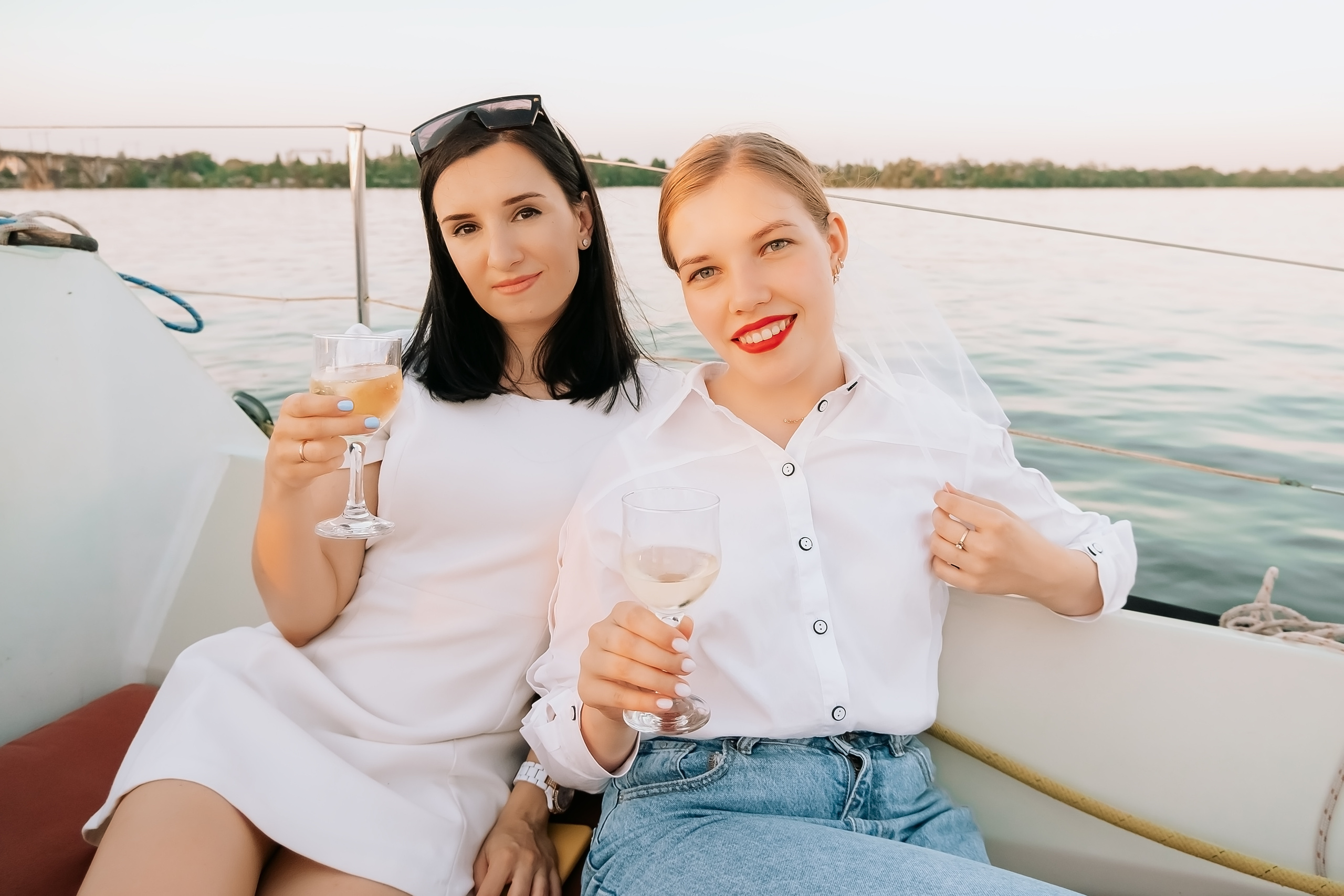 Дівич-вечір на яхті. Валерія Сичова. Сімейний та репортажний фотограф в Португаліі