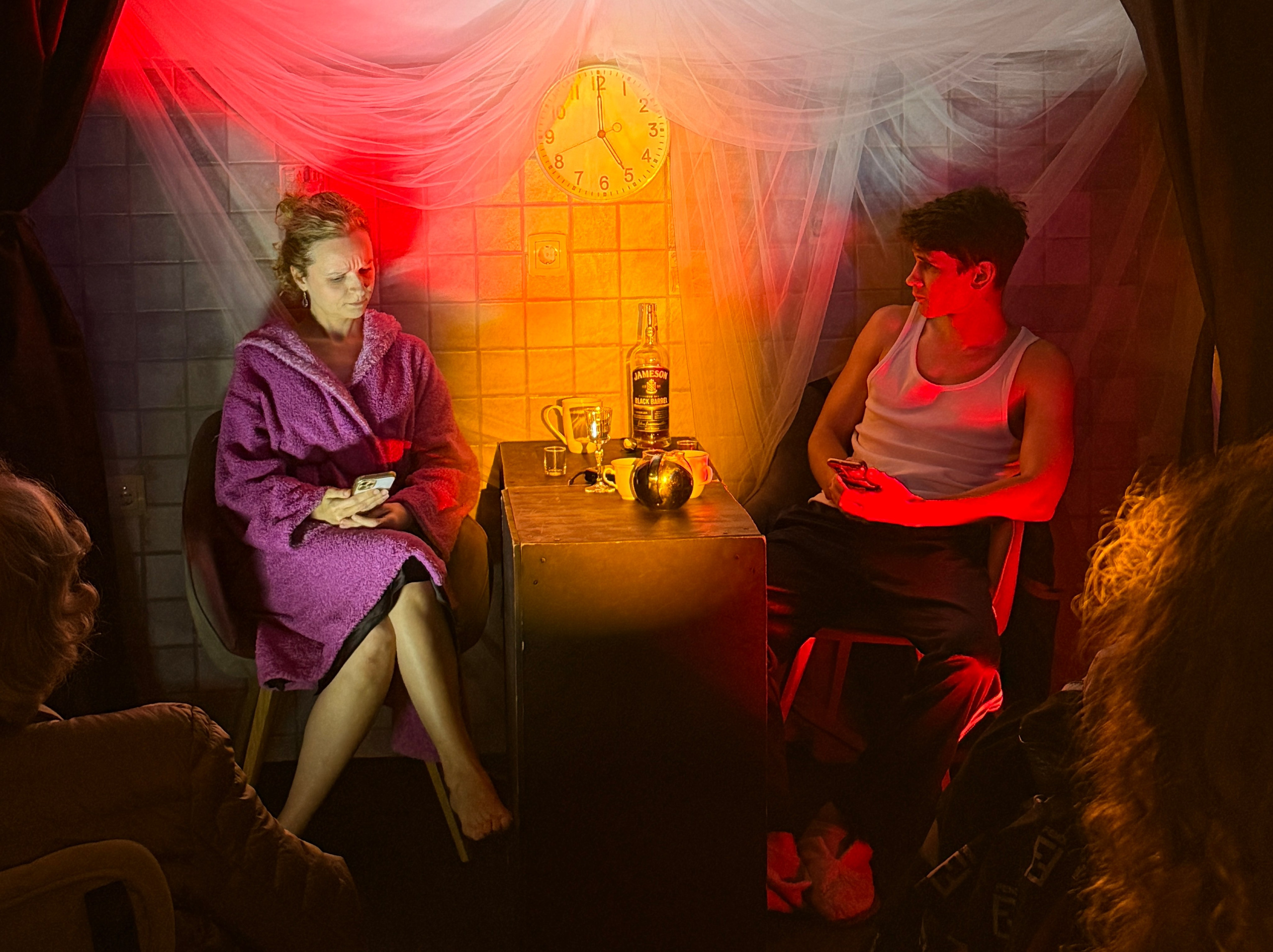 Фоторепортаж вистави у Будві. Портретний фотограф Альона Новгородцева