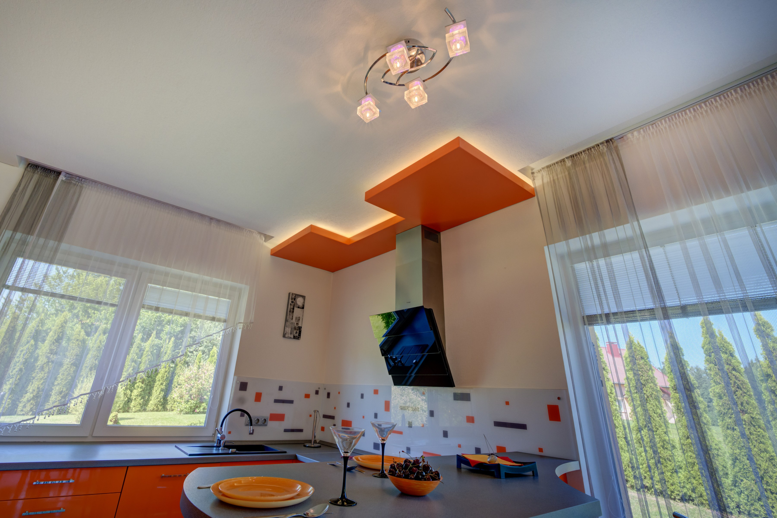 Žudiškių k. Ežero g. 70, Rešes sen. Elina Sapiega fotografė Vilniuje