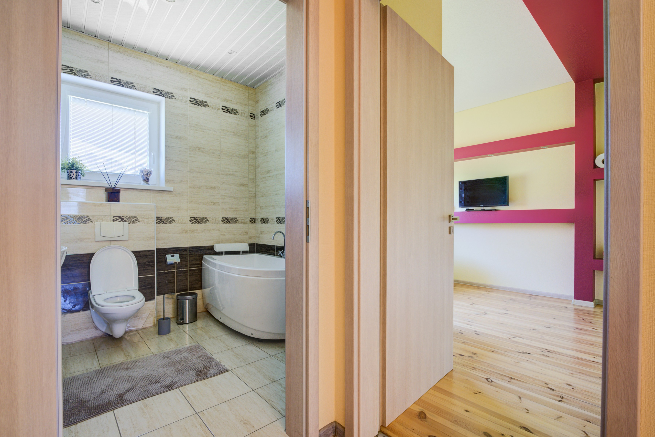 Žudiškių k. Ežero g. 70, Rešes sen. Elina Sapiega fotografė Vilniuje