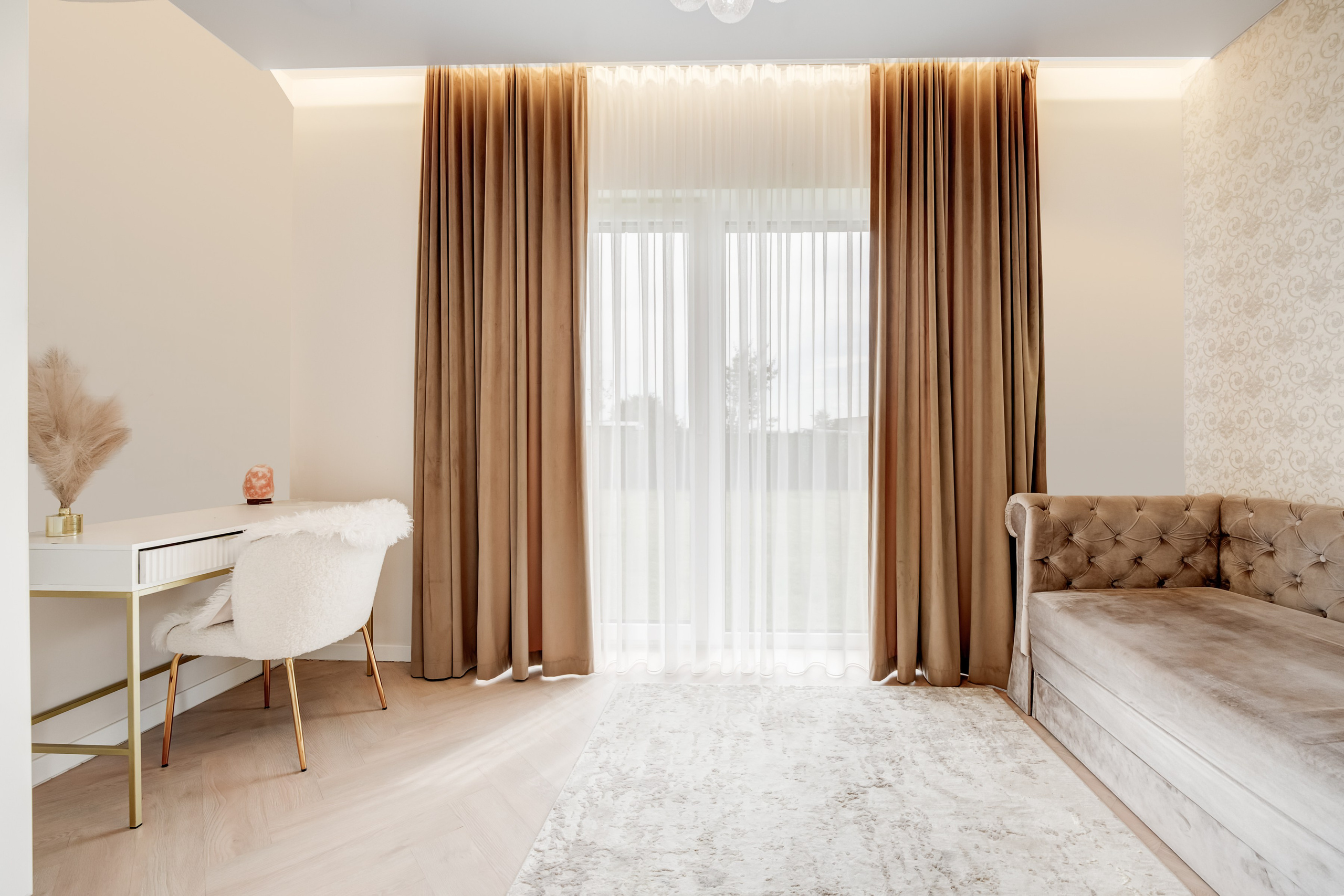 Lentvaris, gražus namas. Elina Sapiega fotografė Vilniuje