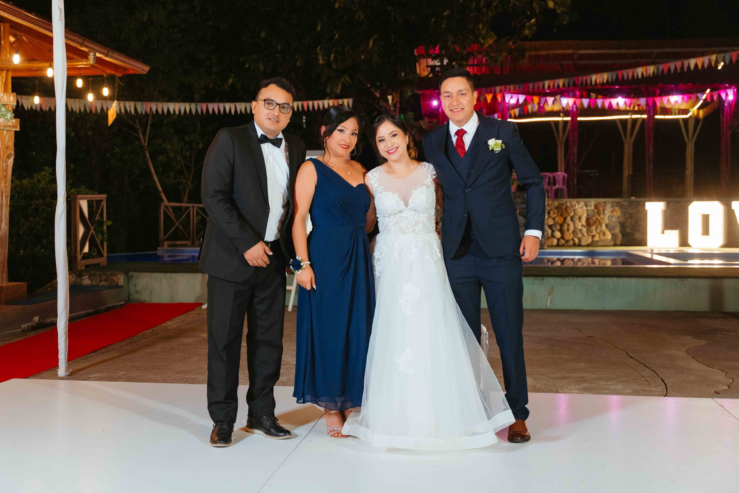 Jennifer y Vladimir. Fotógrafo de bodas en Loja Ecuador | Piero Alvarez PH