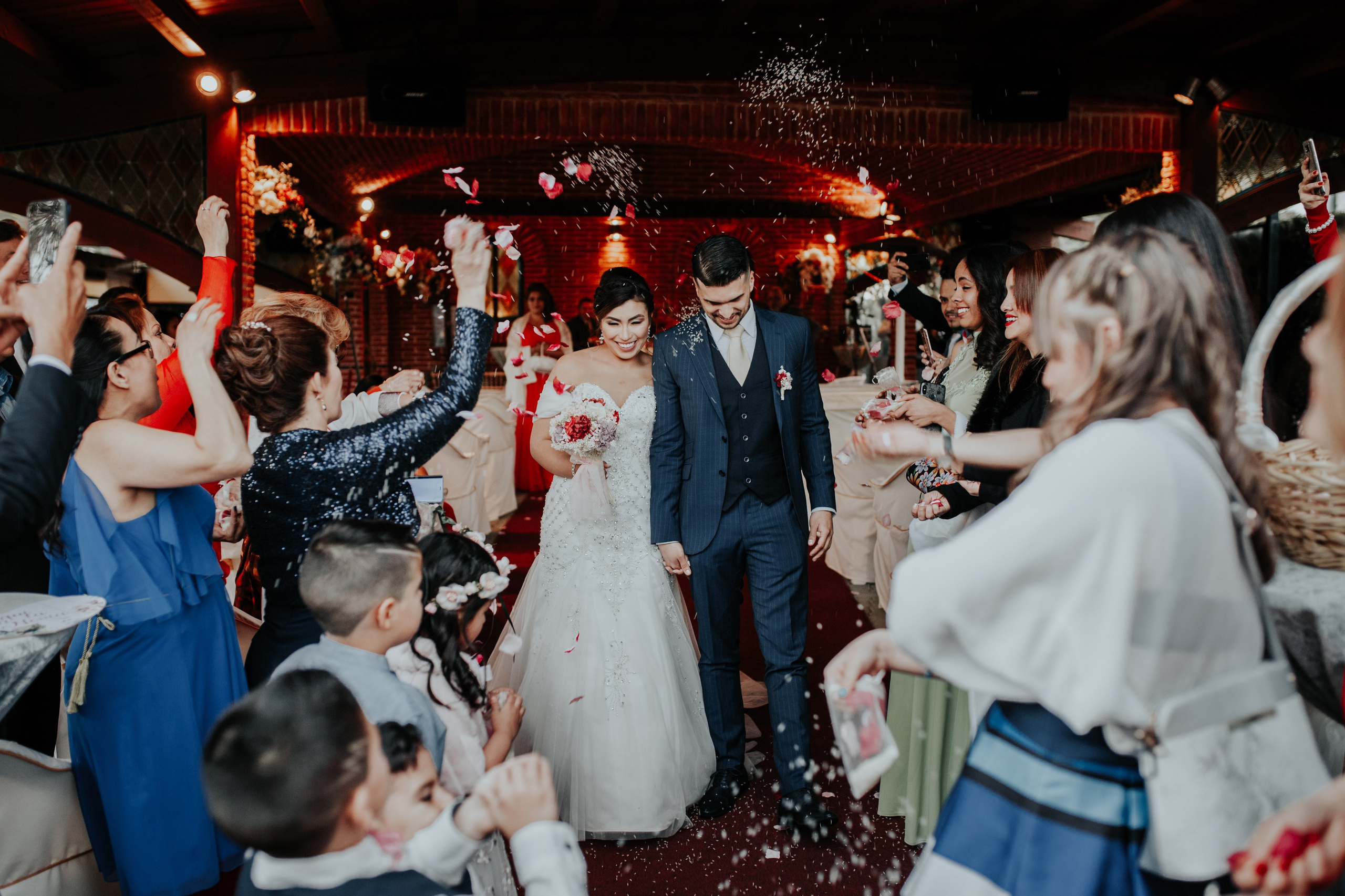 Fotografía de Bodas en Madrid - Rainbox: Capturamos Tu Amor con Pasión. Rainbox Estudio de Fotografía