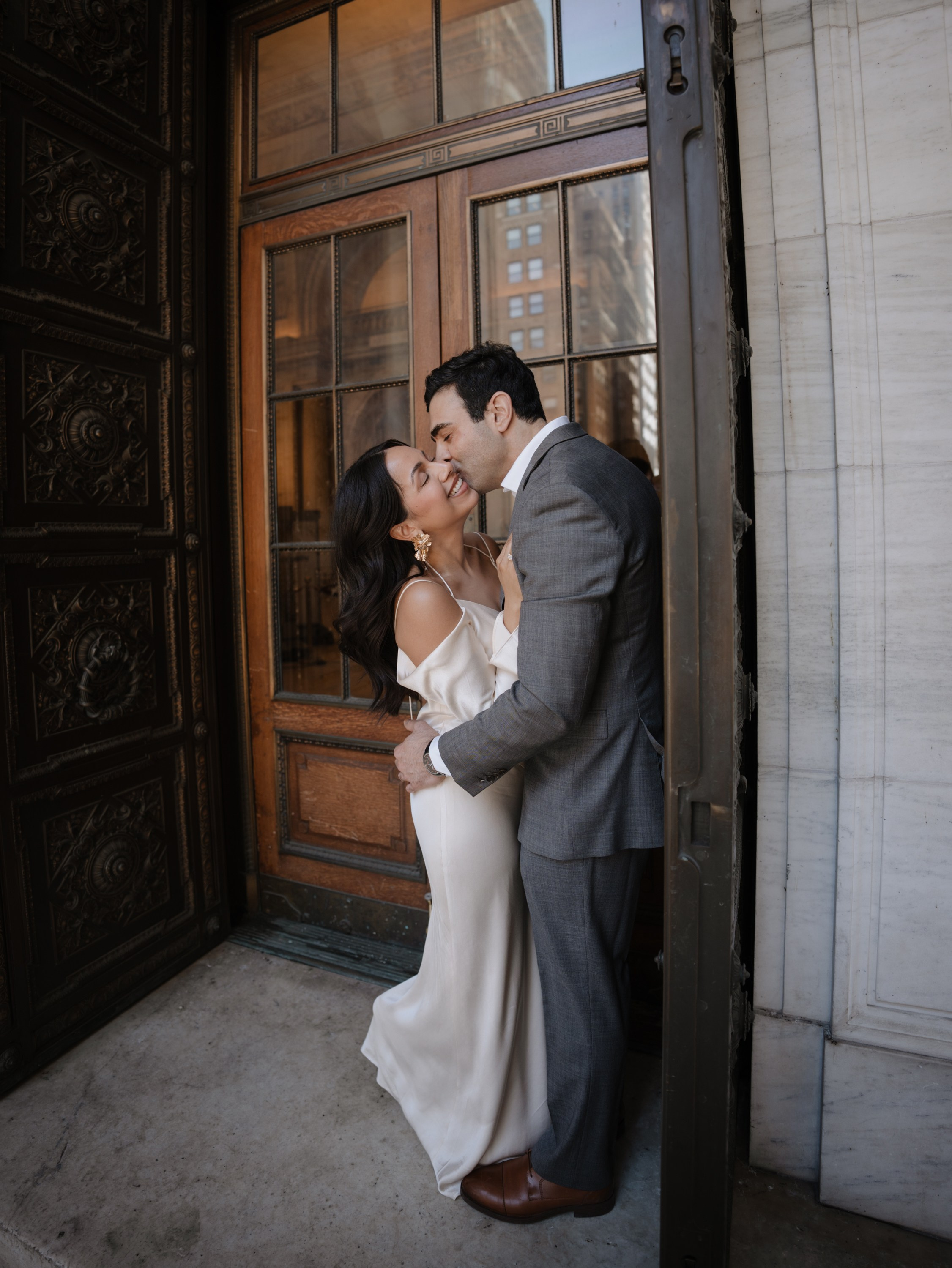Engagement photo shoot in New York. Portrait and wedding photographer in New York