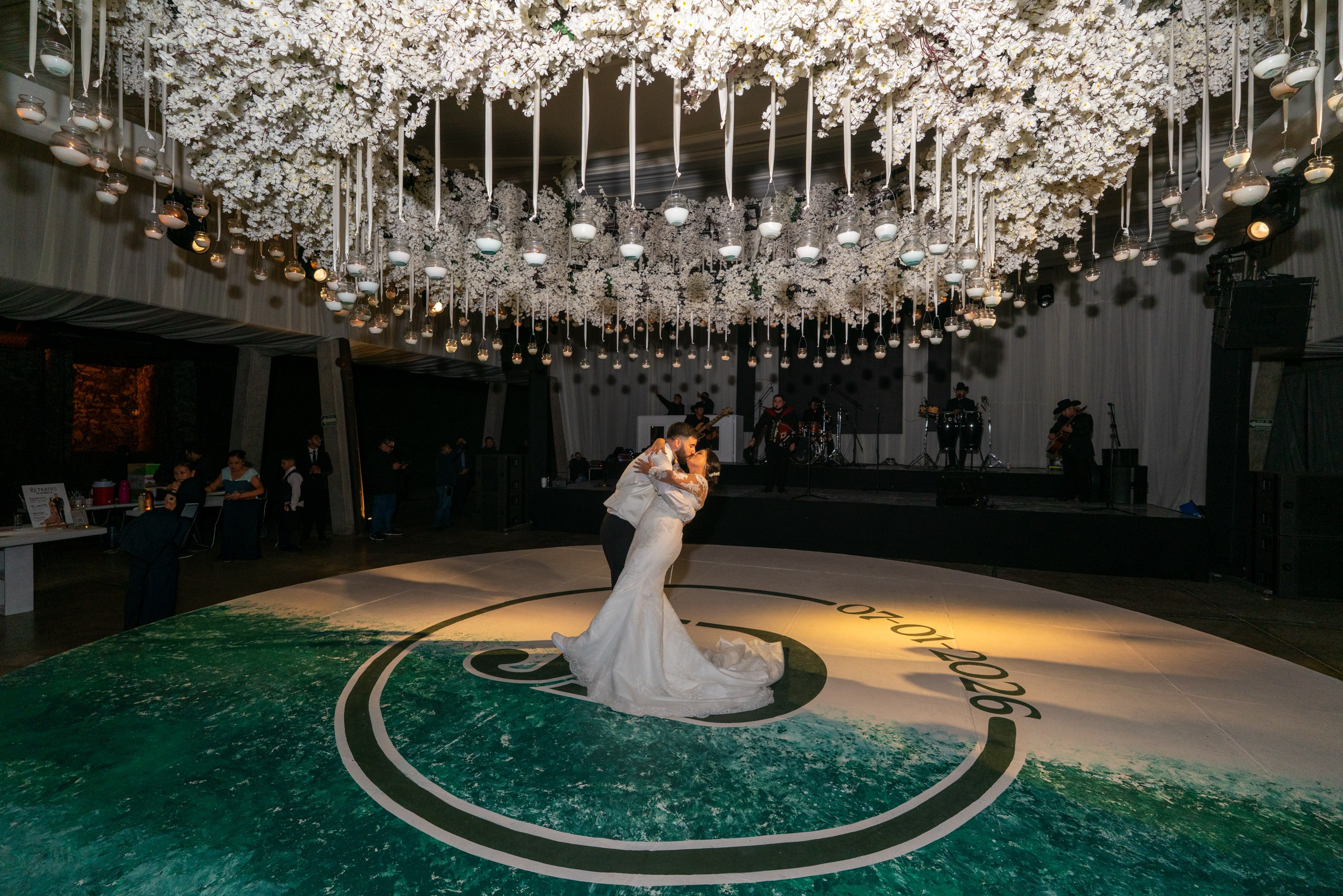 Daniel & Jannet. Elopement & Lifestyle Wedding Photographer