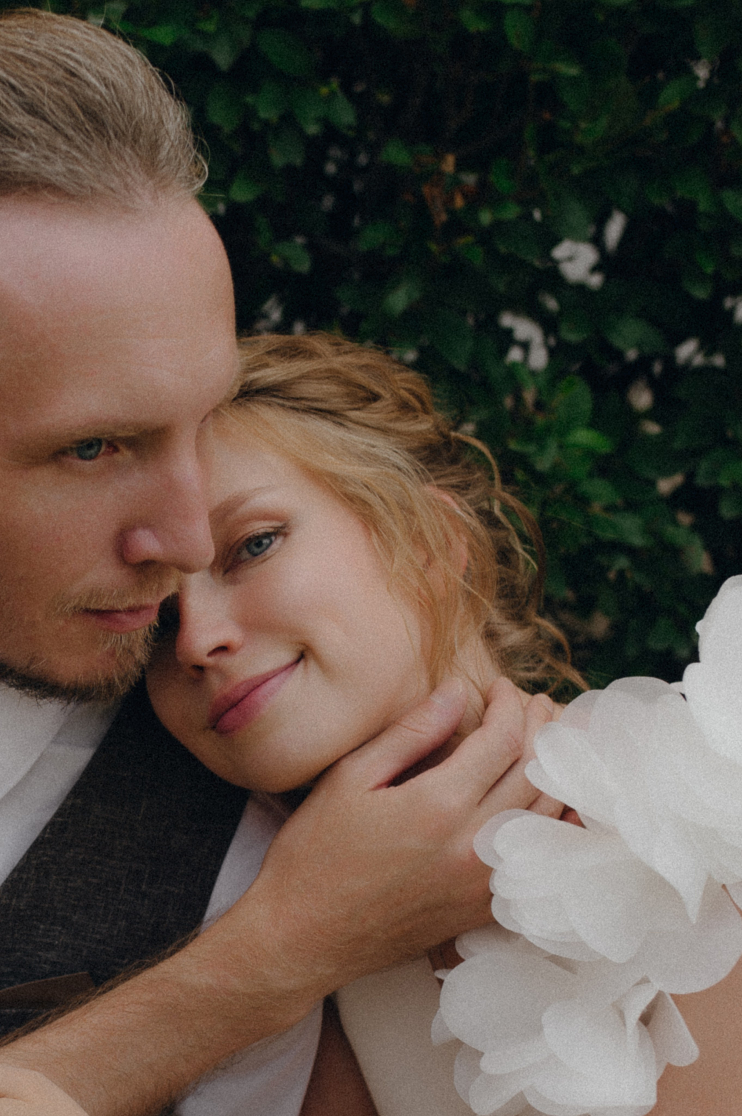 Bright. Wedding and commercial photographer