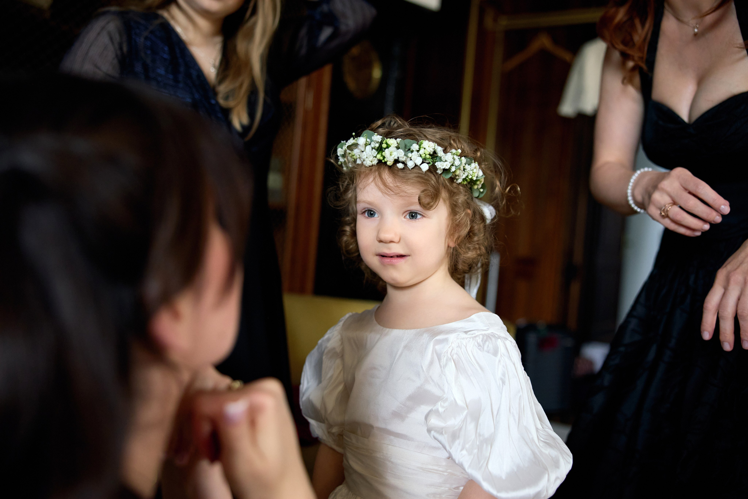 Wiktoria & Kacper. Pałac Goetz. Fotograf ślubny i rodzinny w Krakowie Yana Klymova