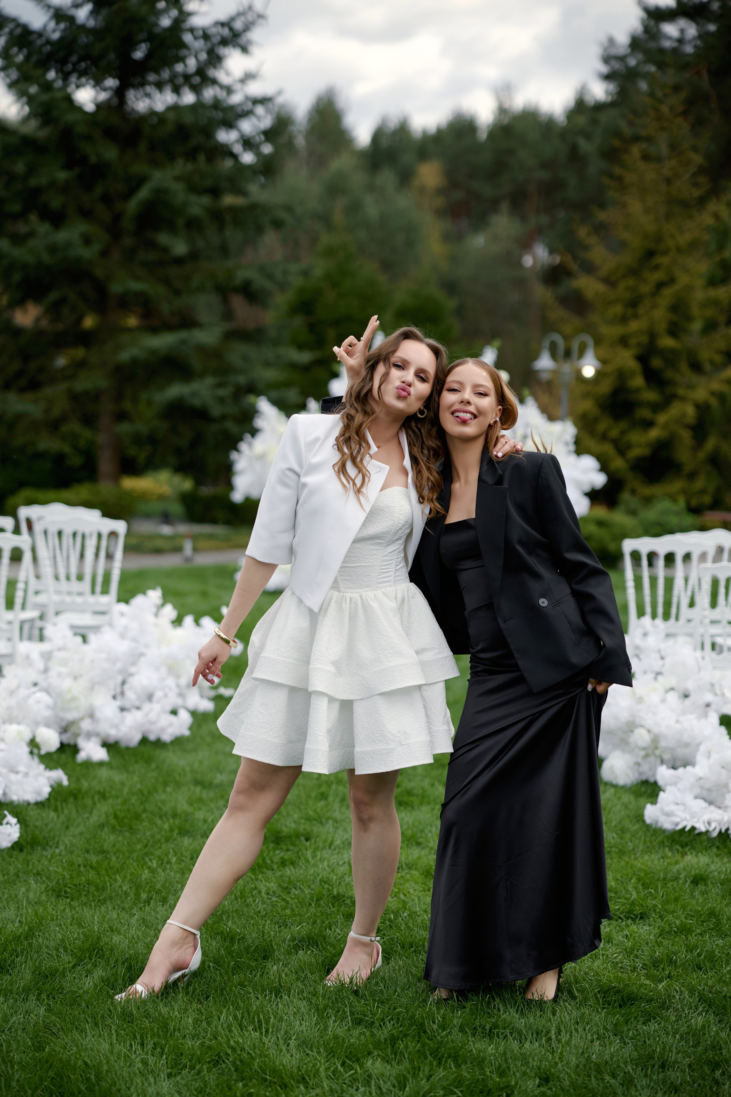 Natalia & Roman. Dworek przy lesie. Fotograf ślubny i rodzinny w Krakowie Yana Klymova