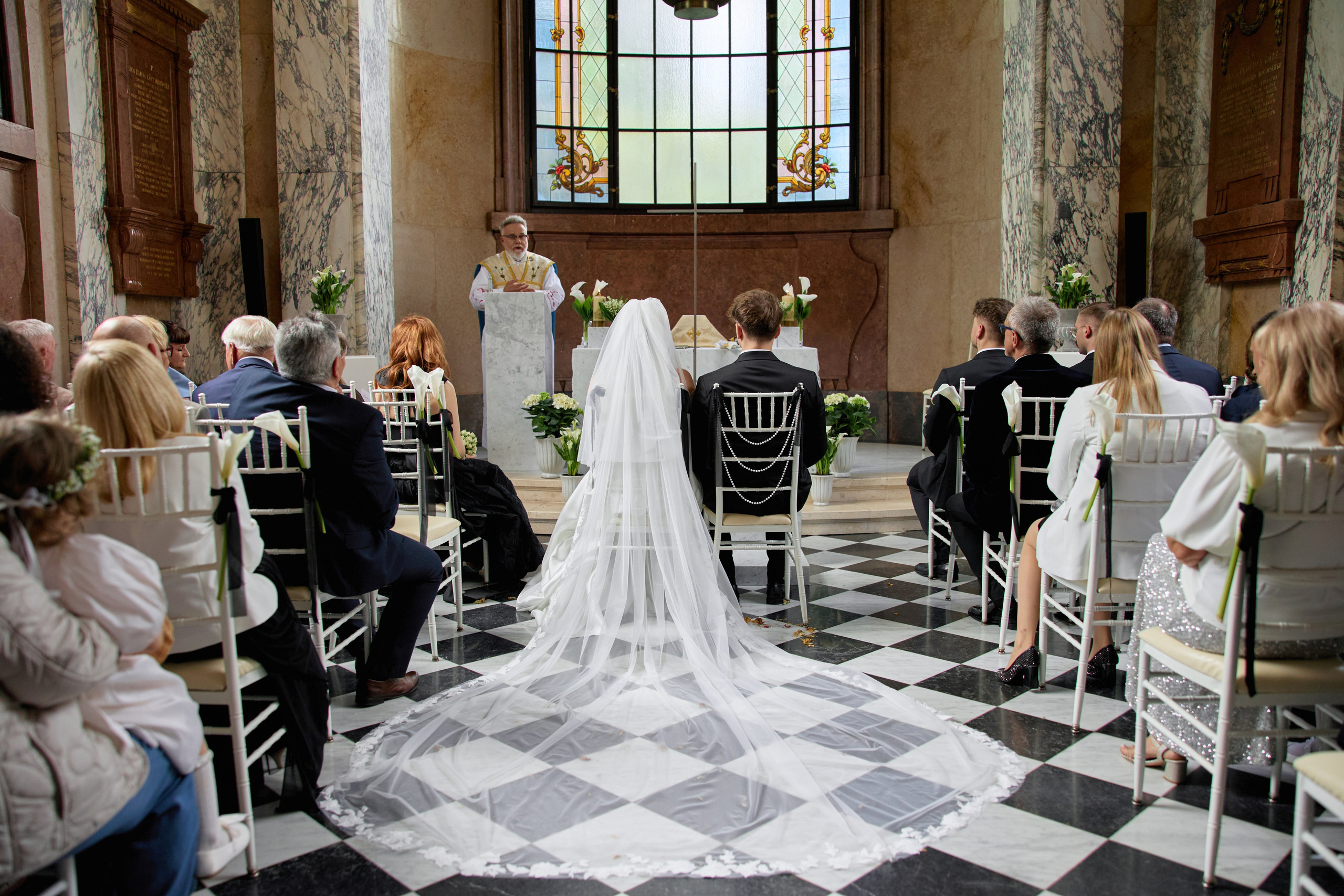 Wiktoria & Kacper. Pałac Goetz. Fotograf ślubny i rodzinny w Krakowie Yana Klymova