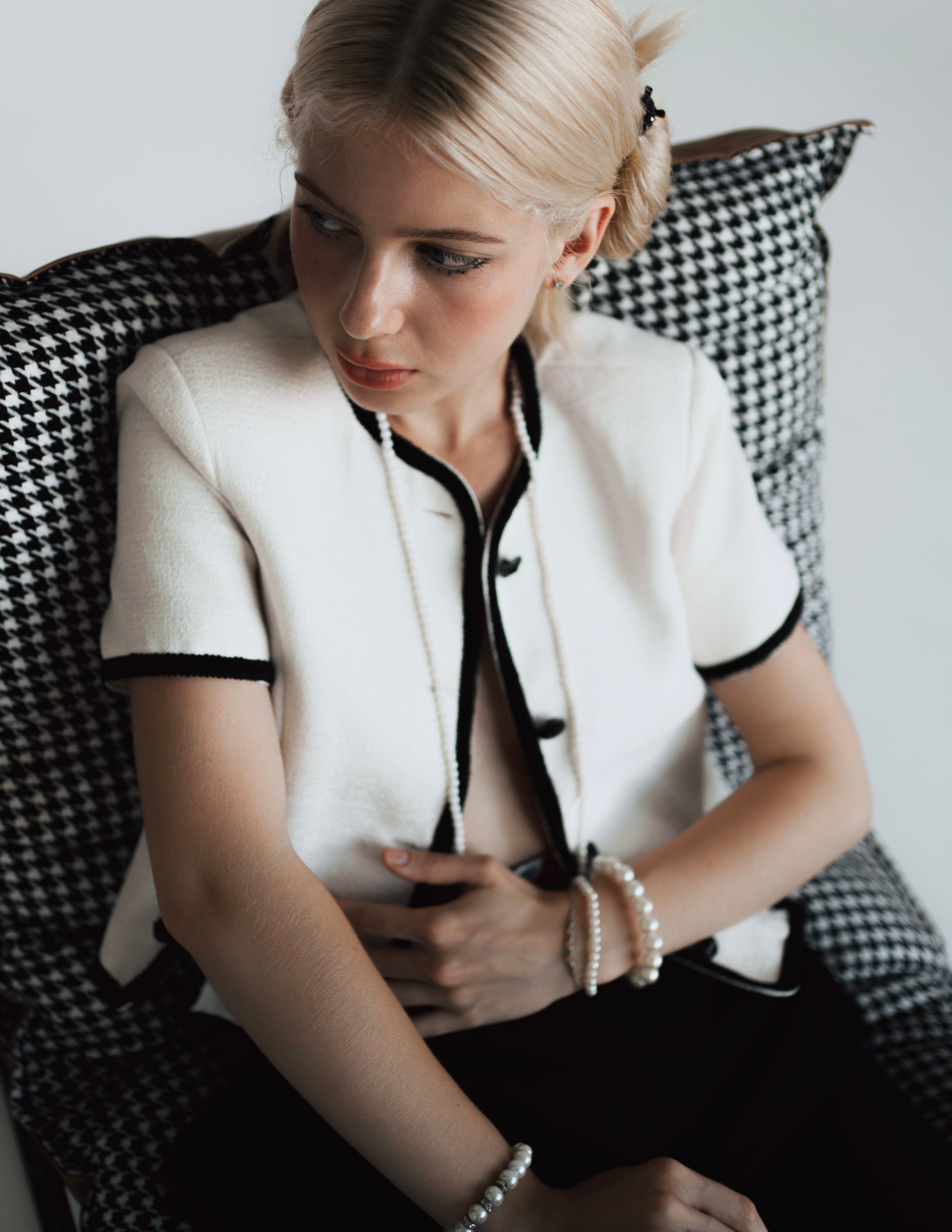 Milky. Alisha Geva женский портретный фотограф в Дубае