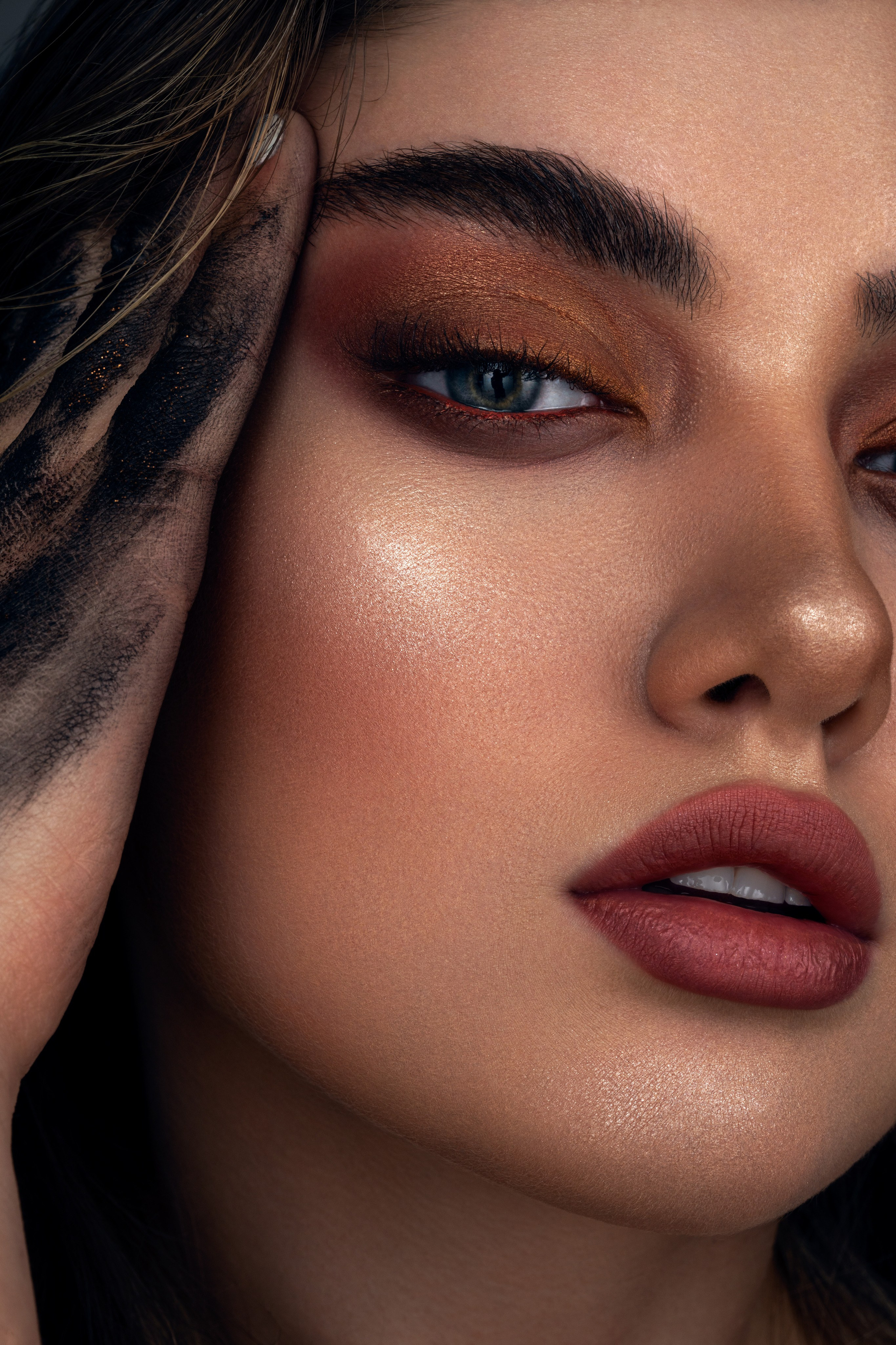 Luxury Fashion & Beauty Photography | Beyond Creative. Beyond Creative 20 | Cinematic Video & Photography Production Lisbon & Algarve