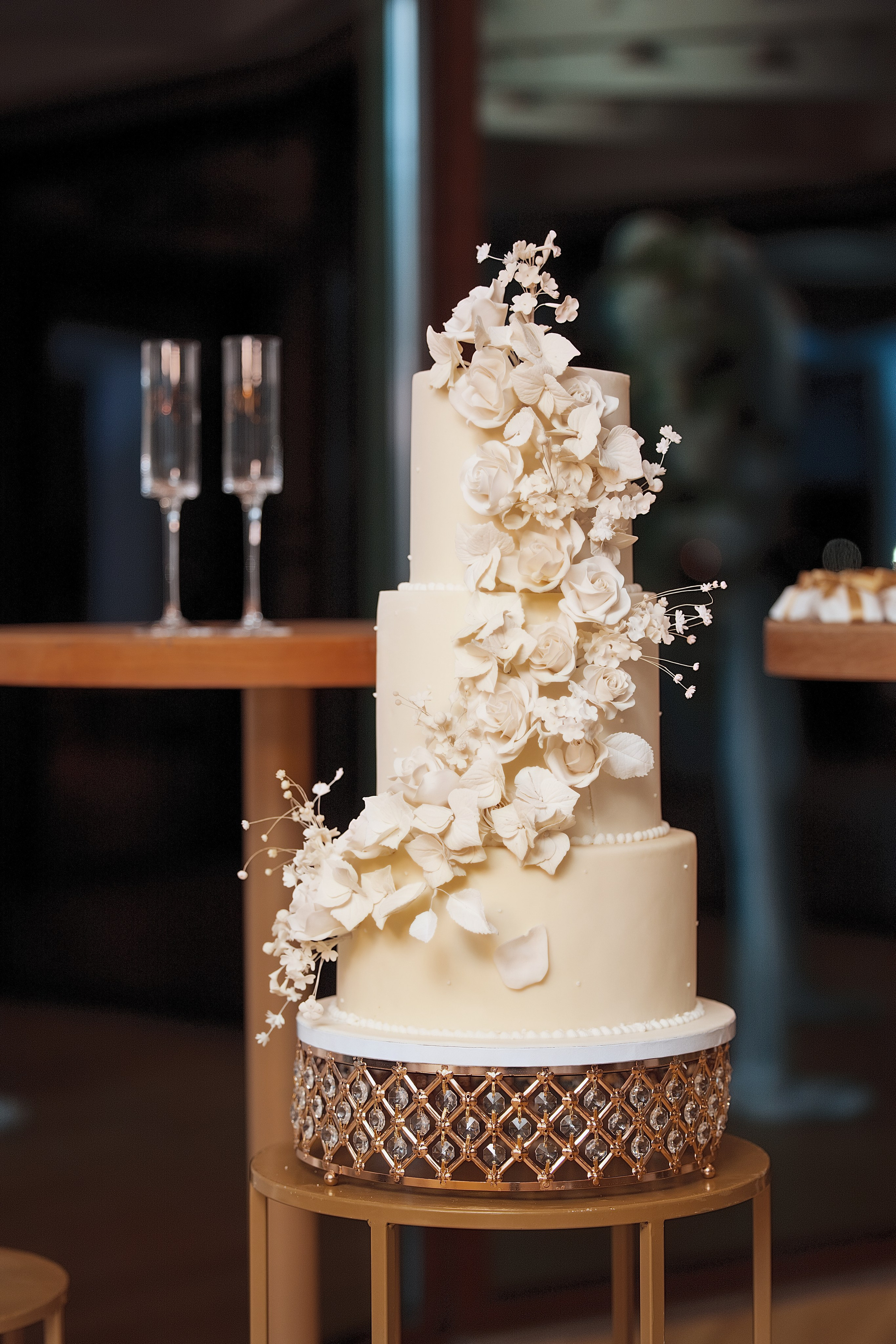 Nawik e Ethson. Fazemos o seu casamento ser lembrado por gerações