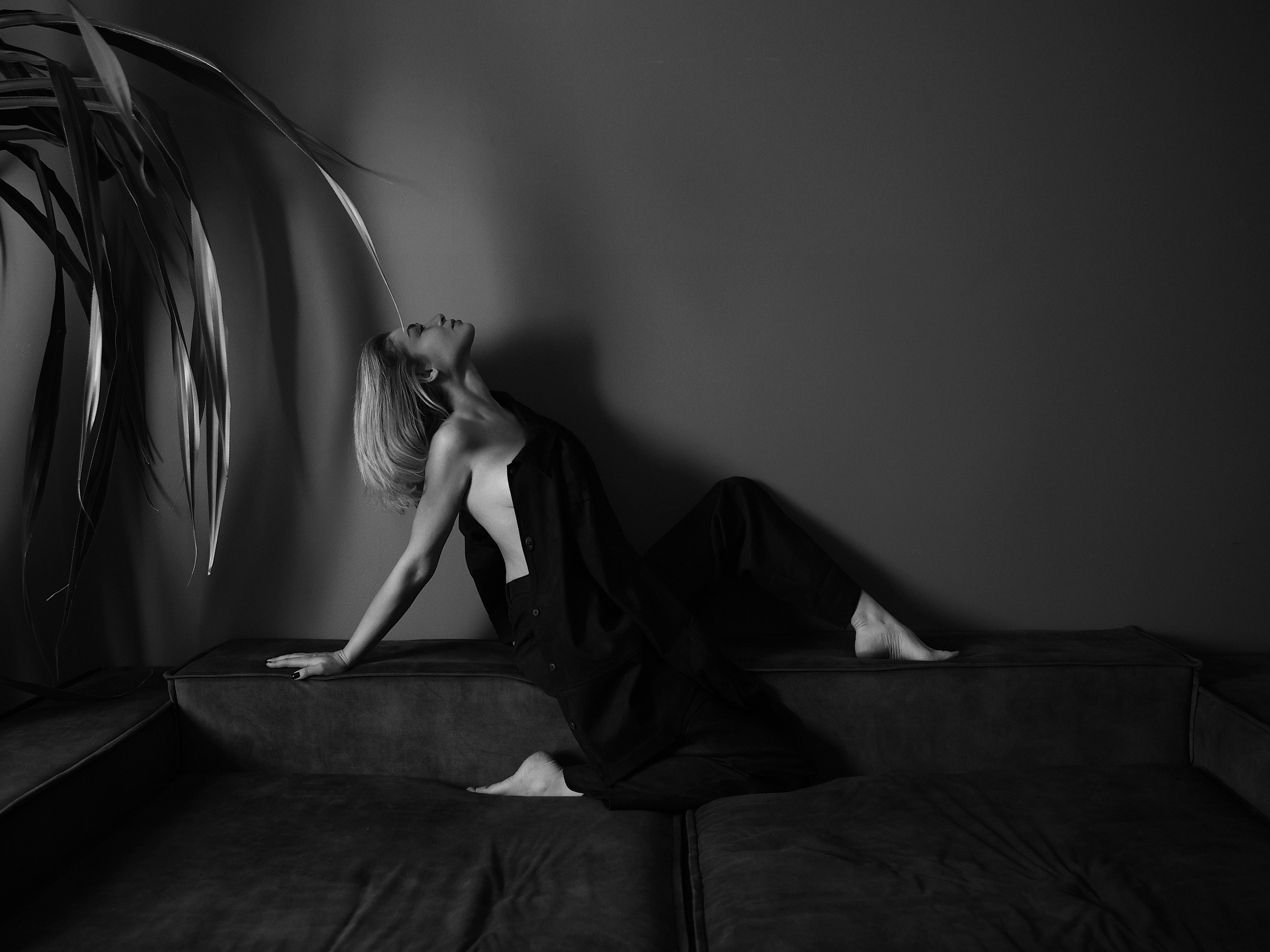 В тенях. Валерия Вартанова. Фотограф