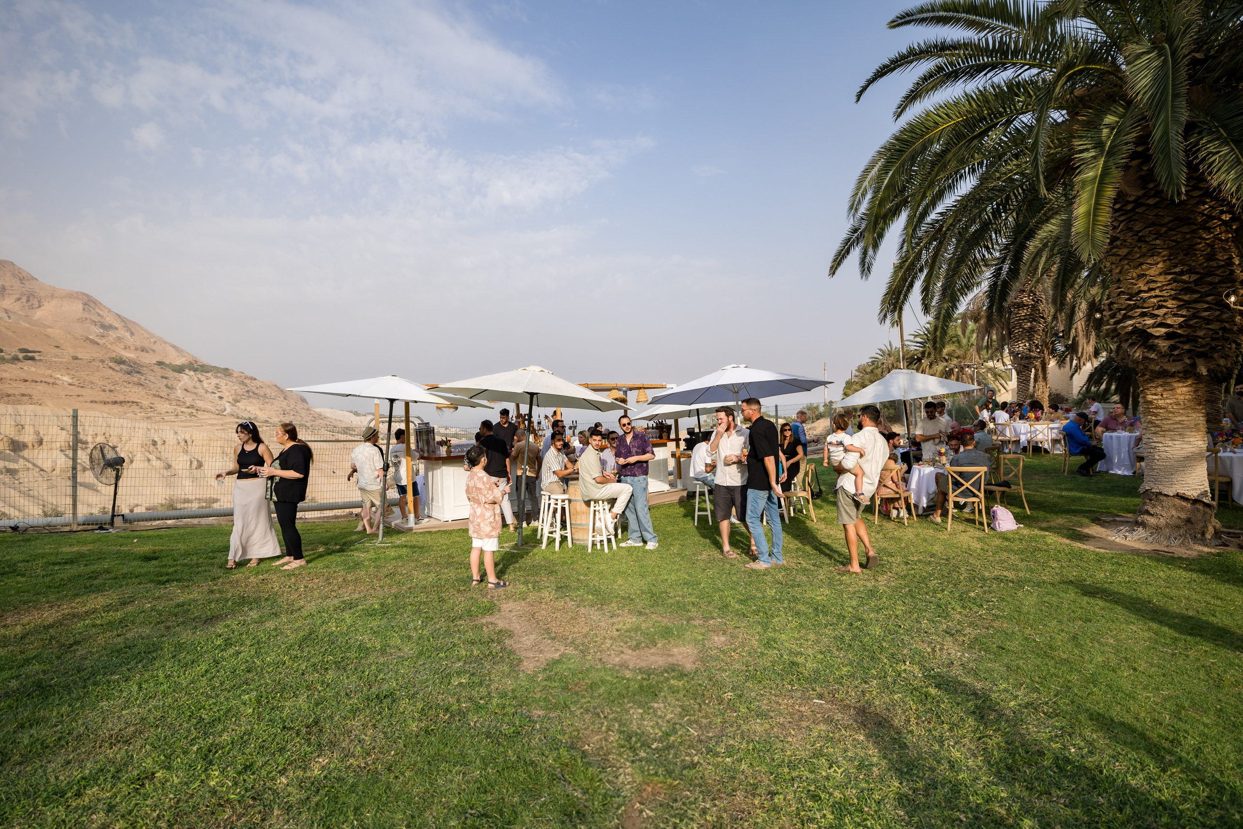 Shirley & Yoav. AMIR BUCHNIK PHOTOGRAPHER