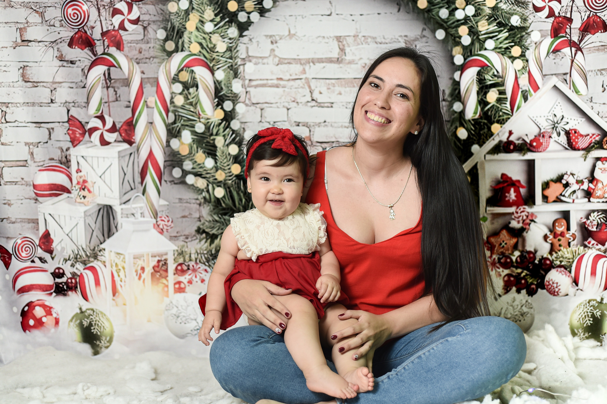 Sesión 1er añito de Juli. Temática: Abejita de Plim Plim +  Mini Sesión Navideña. Fotografo de casamiento en misiones y fotógrafo de familia  Posadas