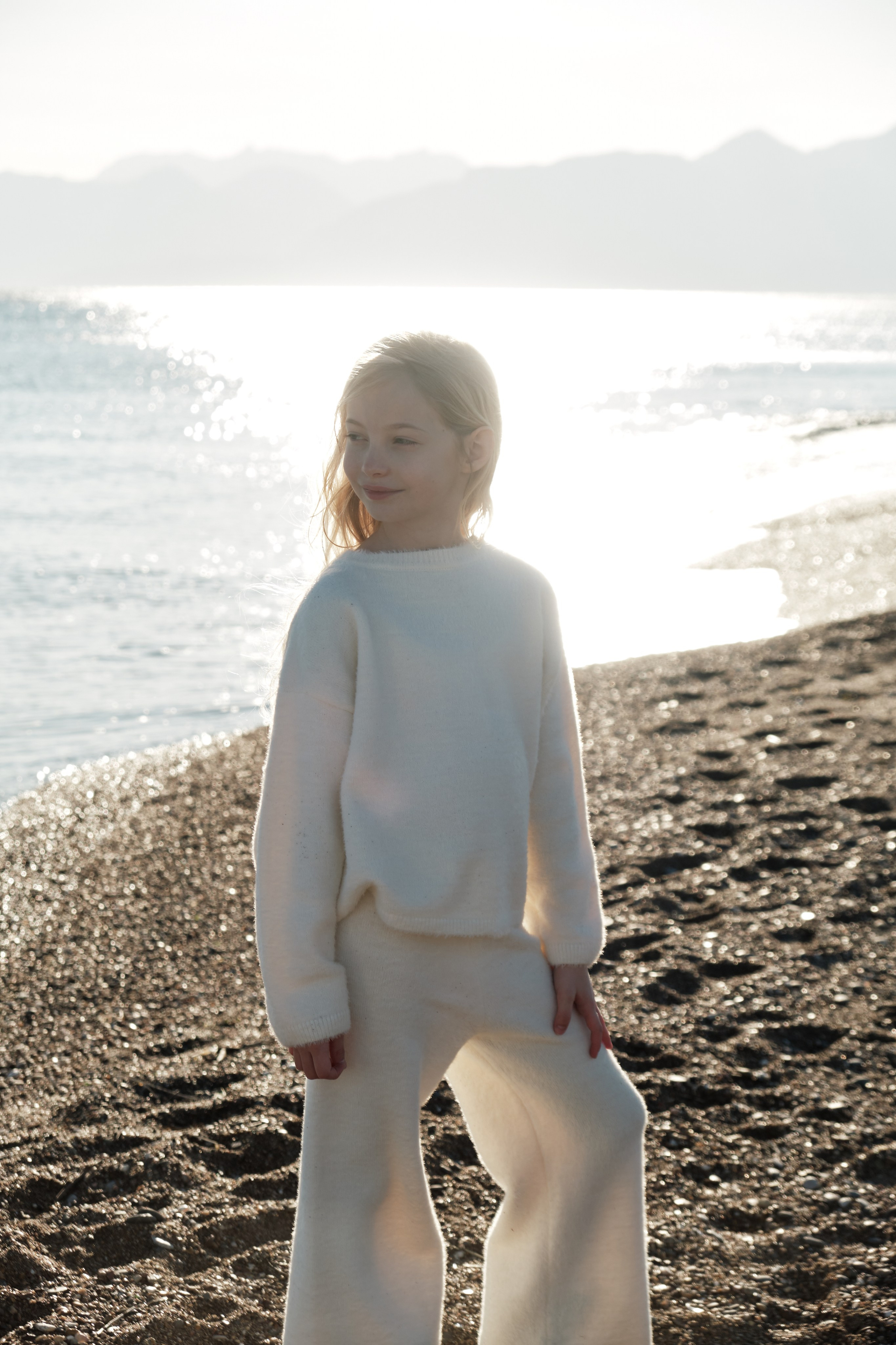 25 Union Spring'25. Commercial fashion photographer based in Turkey and Europe