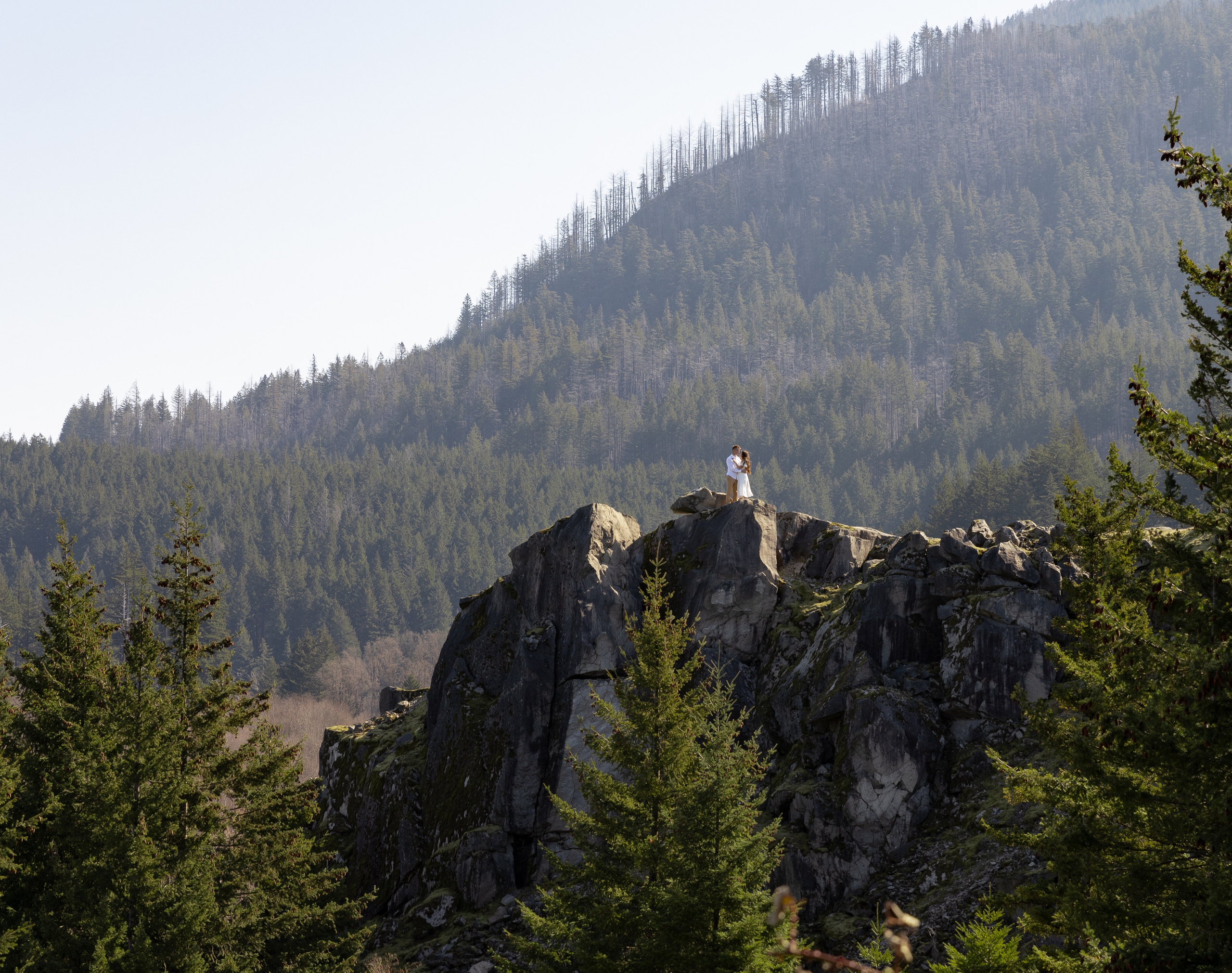 L | G. Family and Wedding photographer