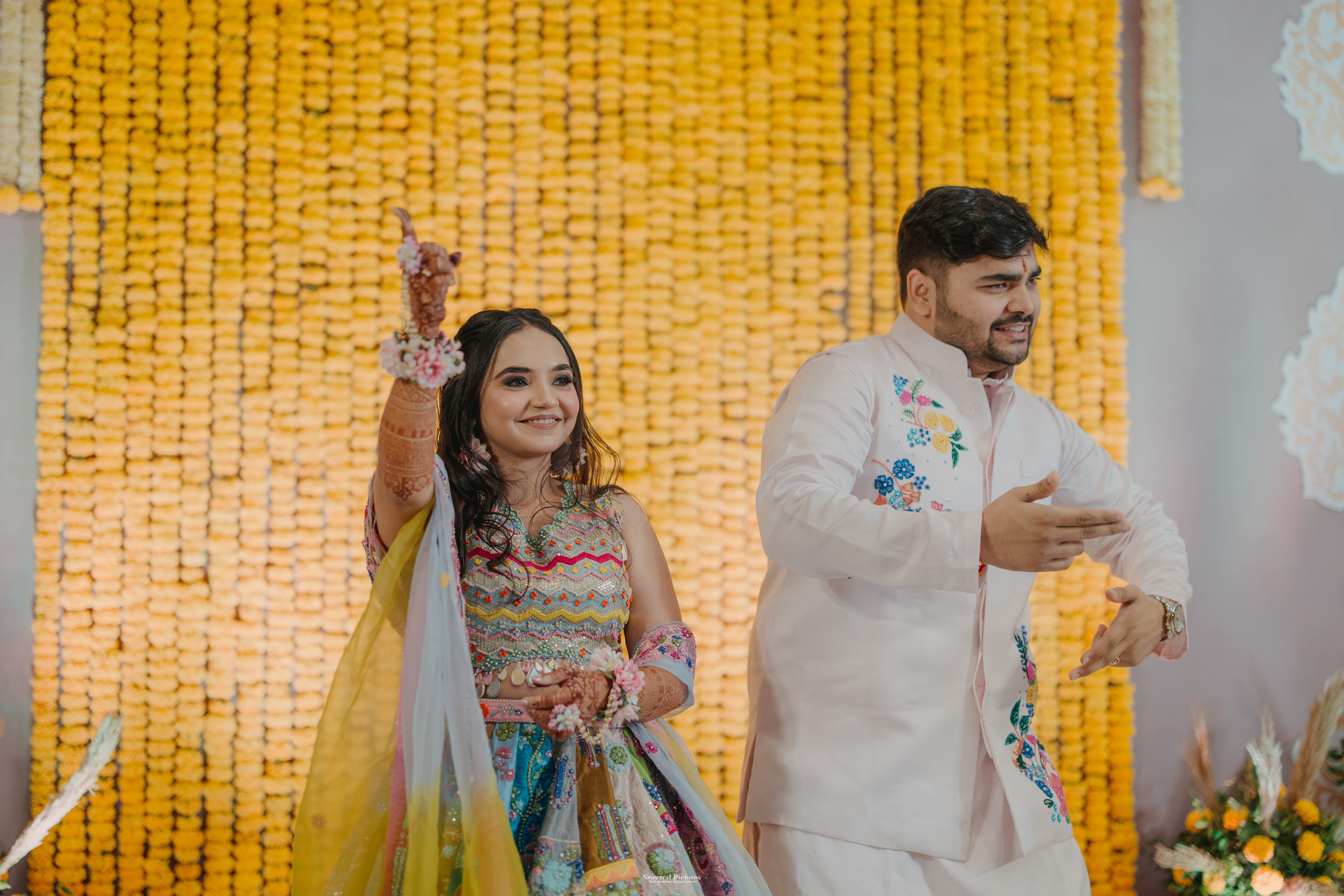 #ADIकीAESHहै