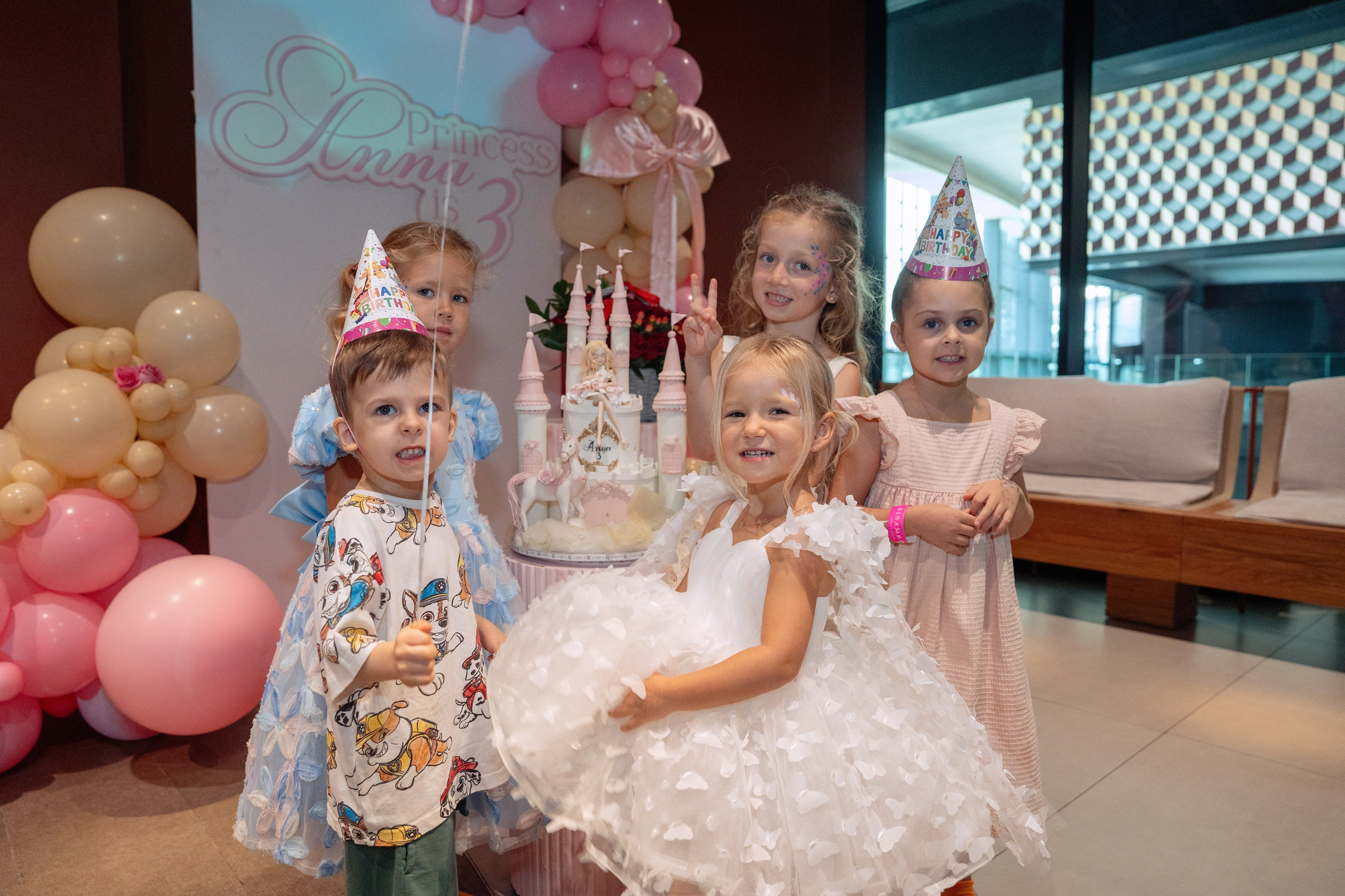 Family & Lifestyle Photography Dubai — Denys Gromov. Denys Gromov