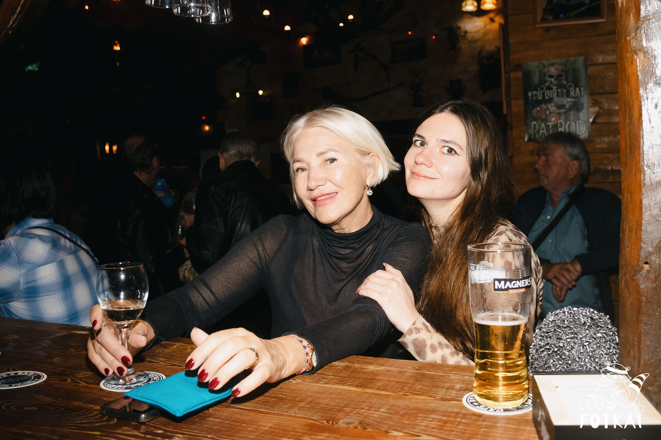 Фоторепортаж JAM Night в El Paso Bar, Torrevieja — живая музыка и атмосфера Коста-Бланки | FOTKAI