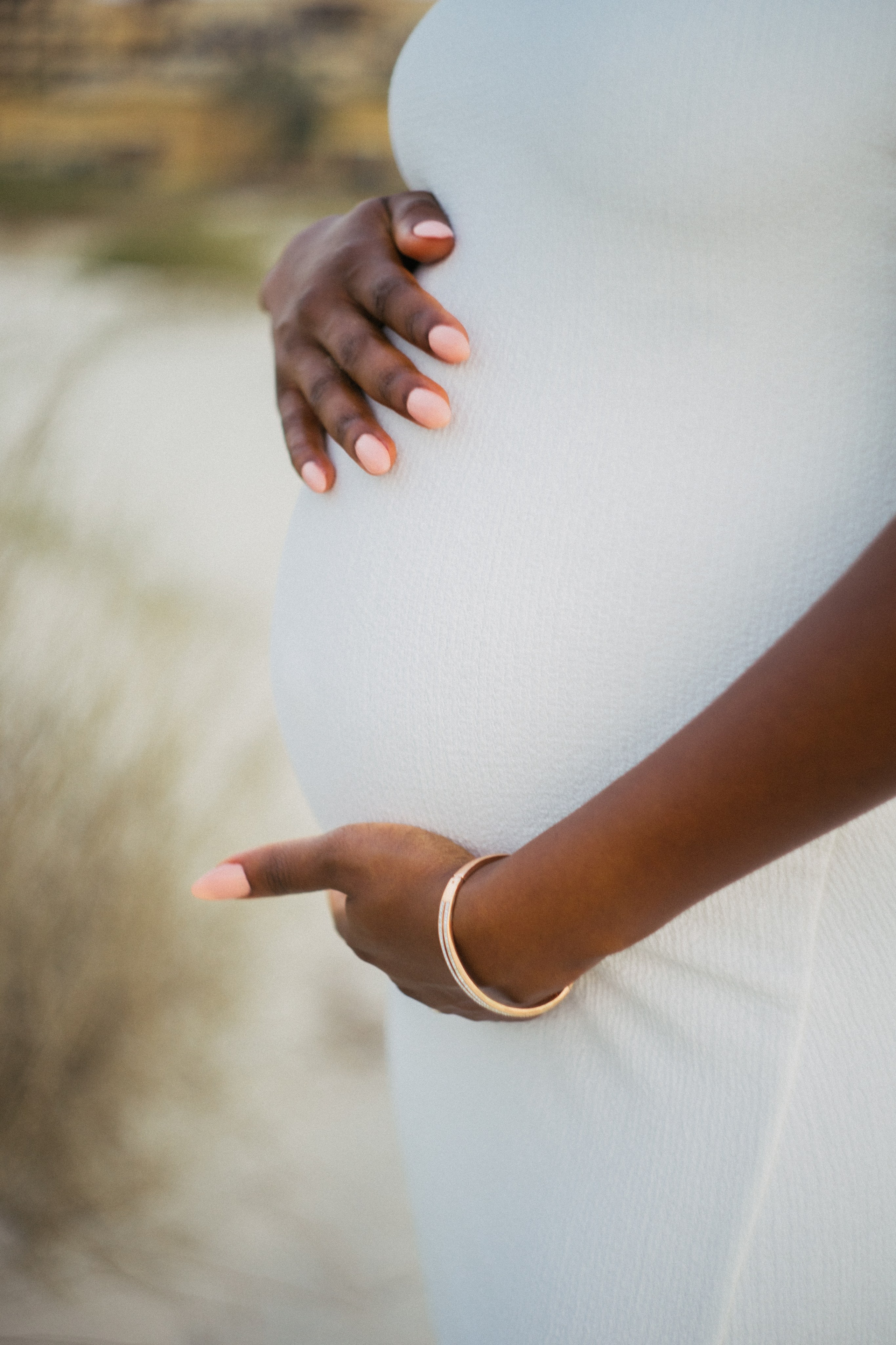 Sola’s pregnancy. Professional Photographer Abu Dhabi, Dubai — Yulia Ismoilova | 2025