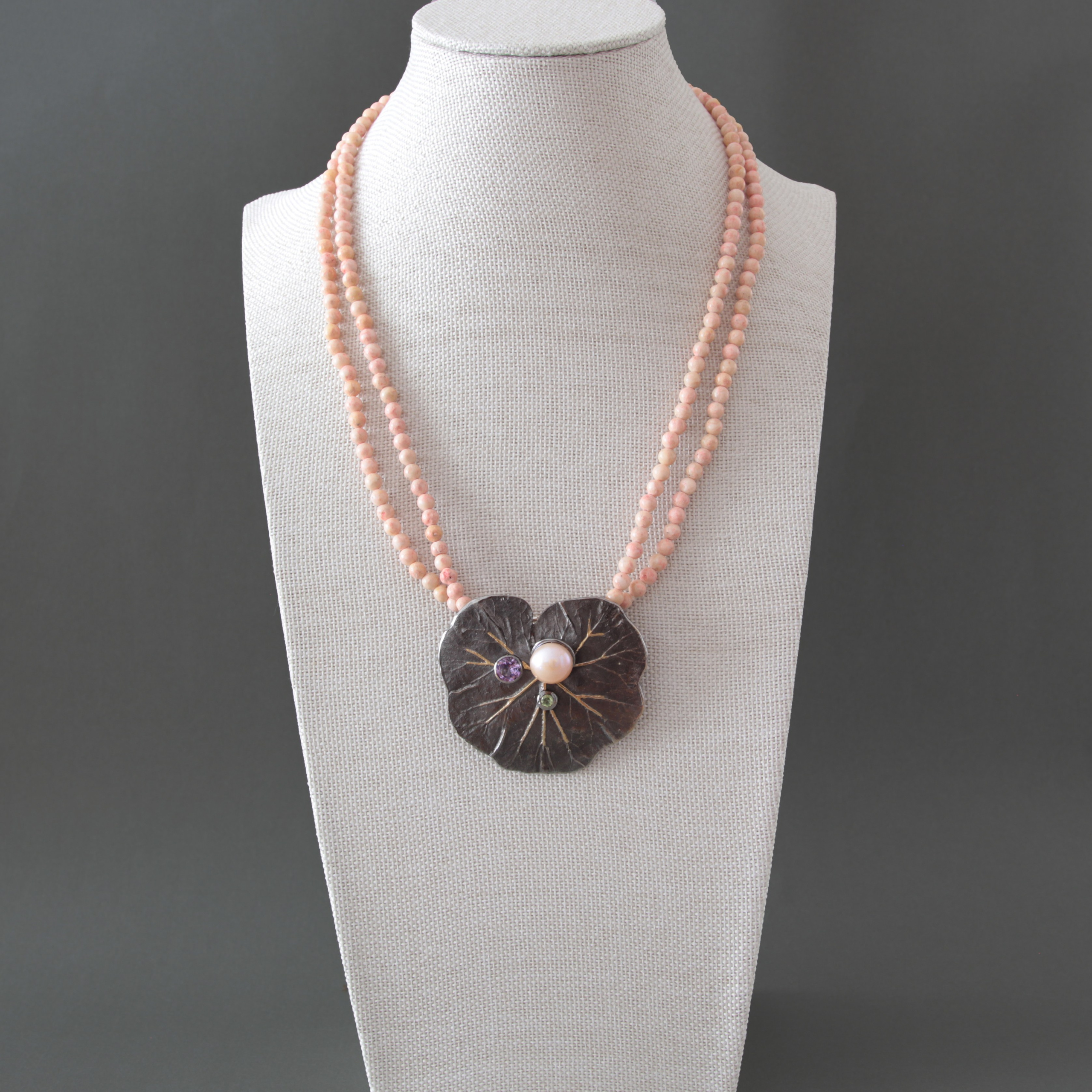 Whitelily. Современнные и актикварные украшения в Барселоне, Москве и Санкт-Петербурге