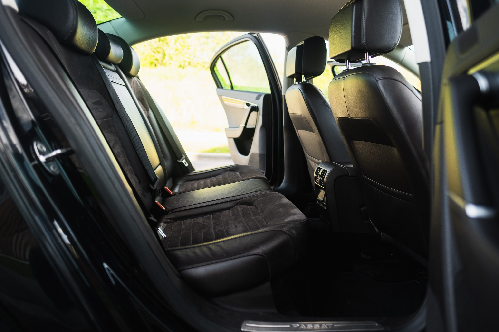 VW passat. LOHA VISUALS — AUTOMOTIVE PHOTOGRAPHY