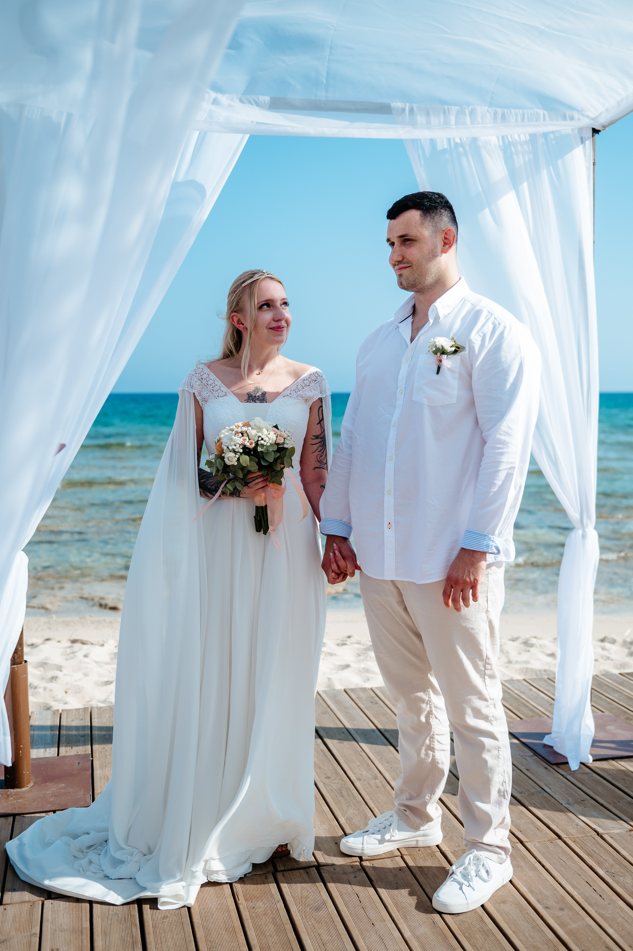 Ceremony sirens beach. AdrianOltean.wfolio.pro