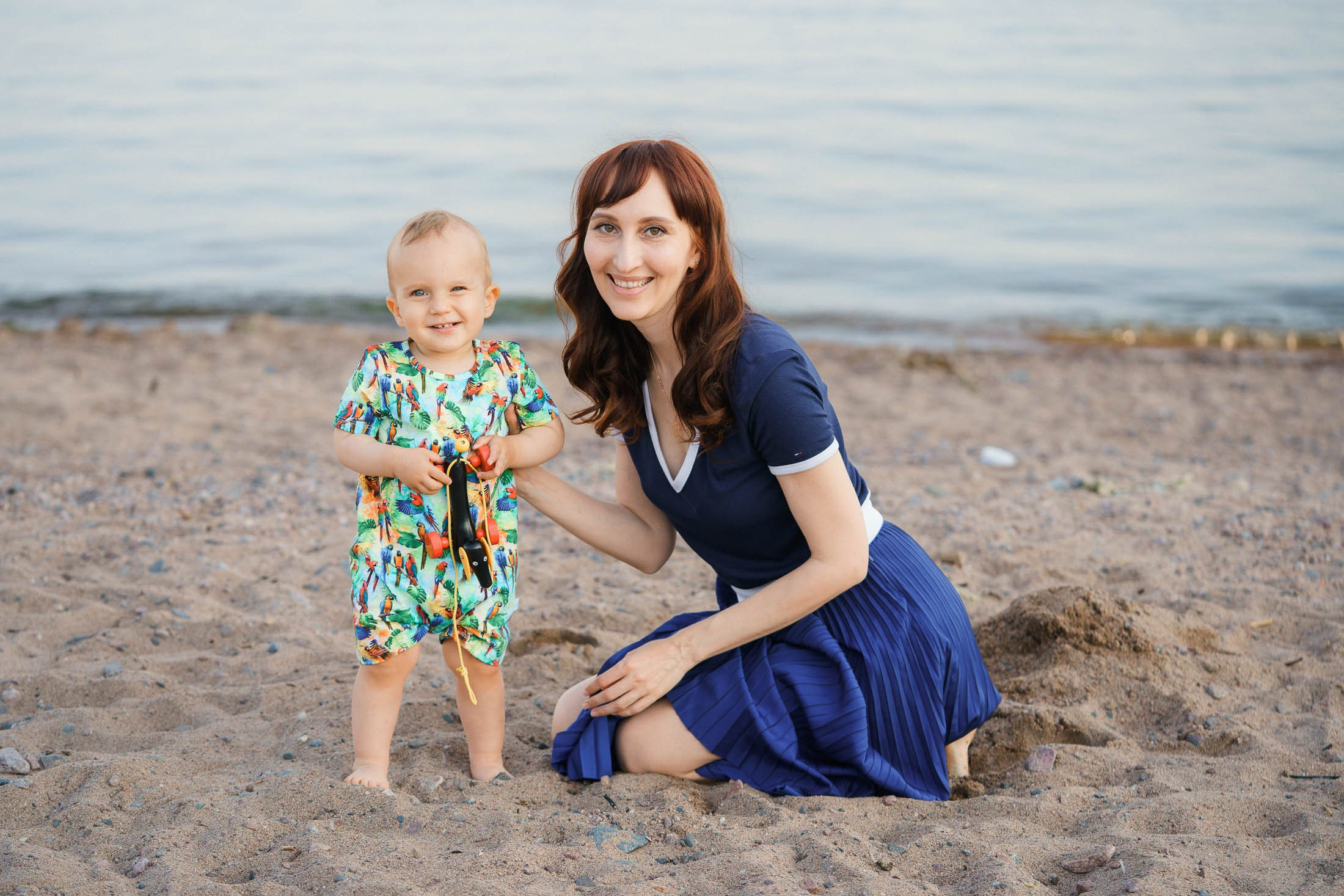 Lapsi- ja perhekuvaus Eiranrannassa ja Juhani Ahon puistossa