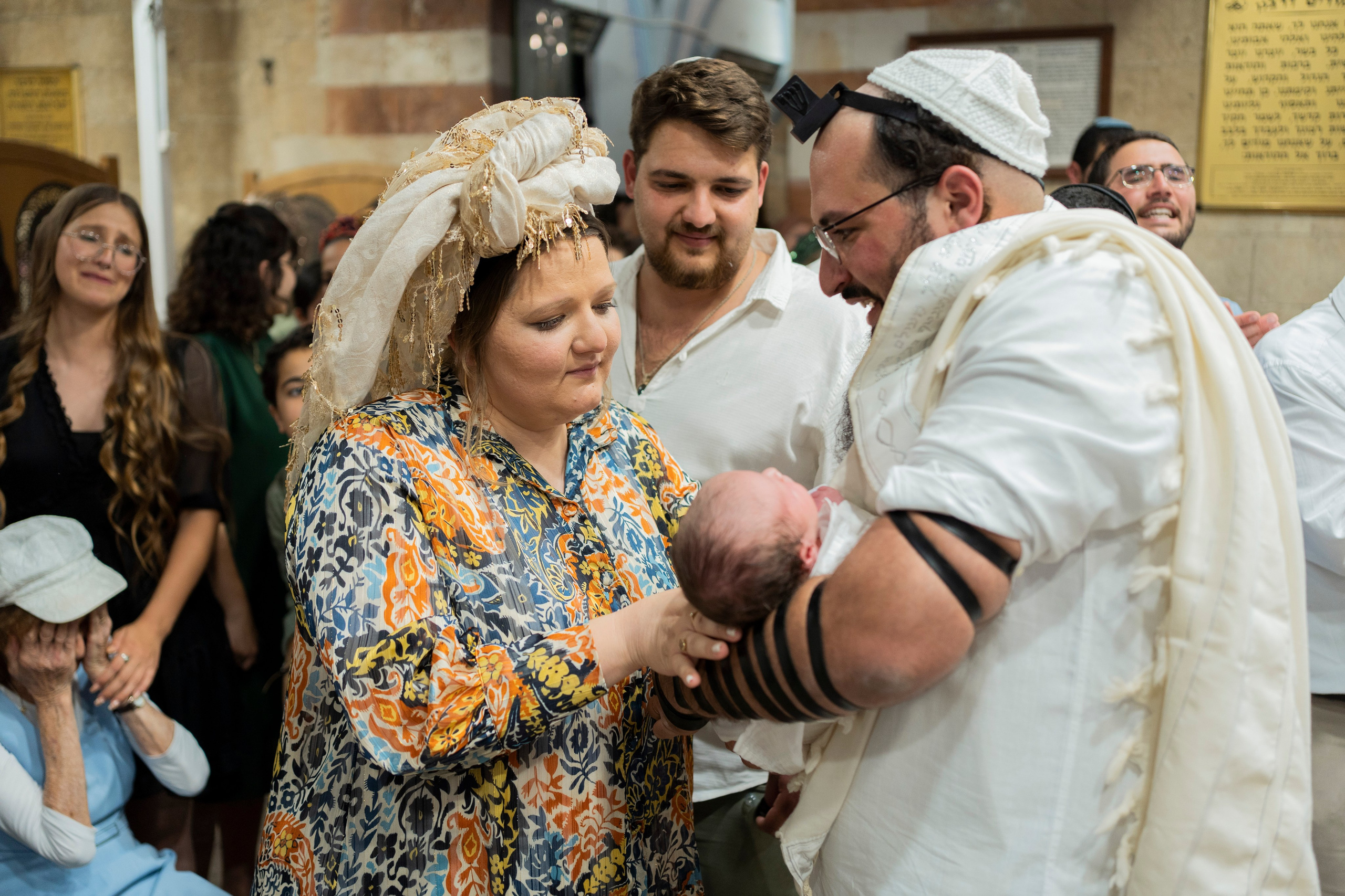 הברית של נחמן חזן. יוסף מזרחי צילום חתונה, ברית וזוגיות. צלם מקצועי שאוהב להוציא אתכם הכי יפים ברגעים הכי מרגשים