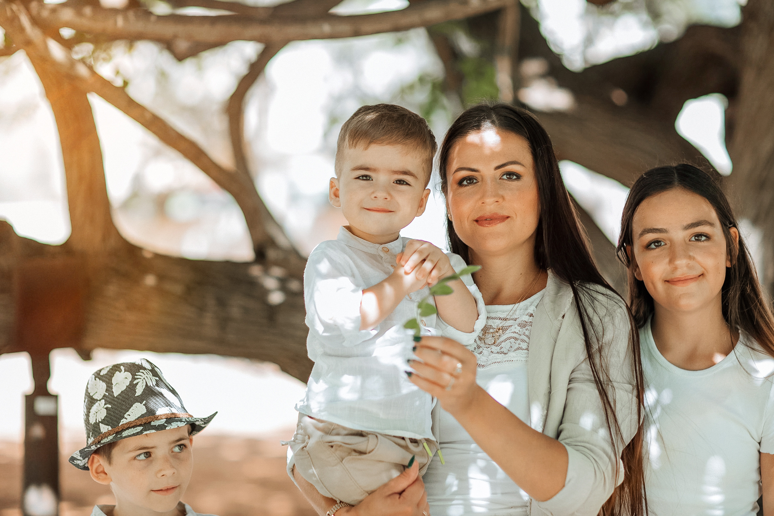 Семейная фотосессия на день рождения, Хадера. Mila Artphotо-Профессиональный портретный фотограф, Израиль
